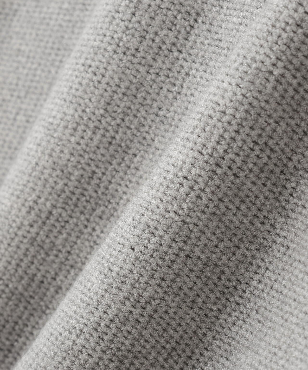 パールネックニット