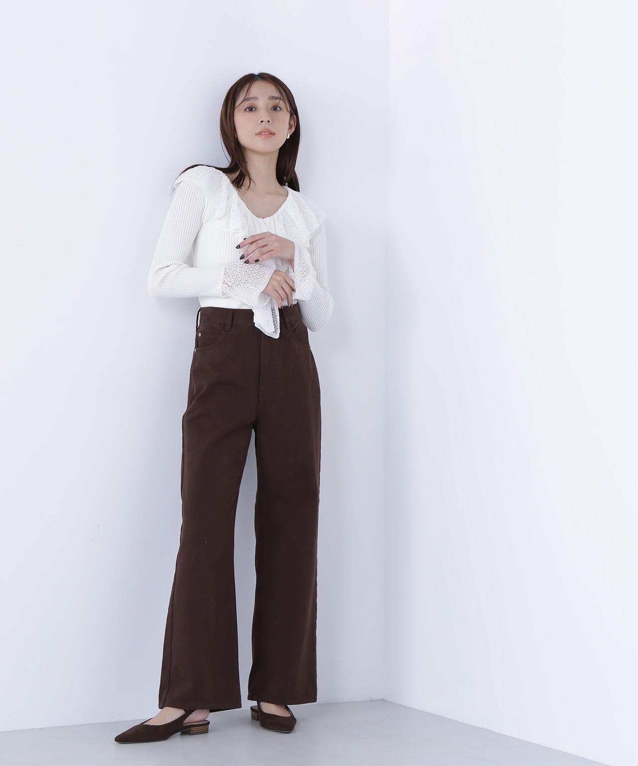 レーストリムリブニット