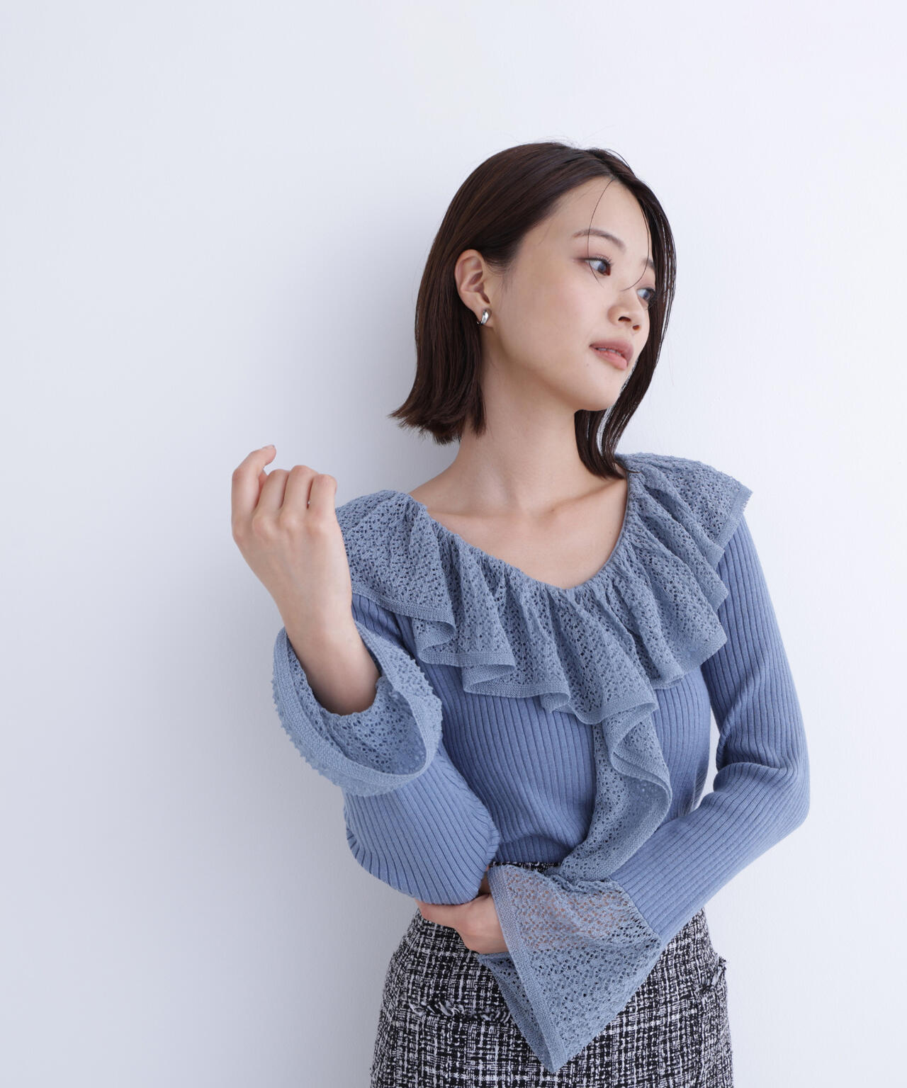 レーストリムリブニット