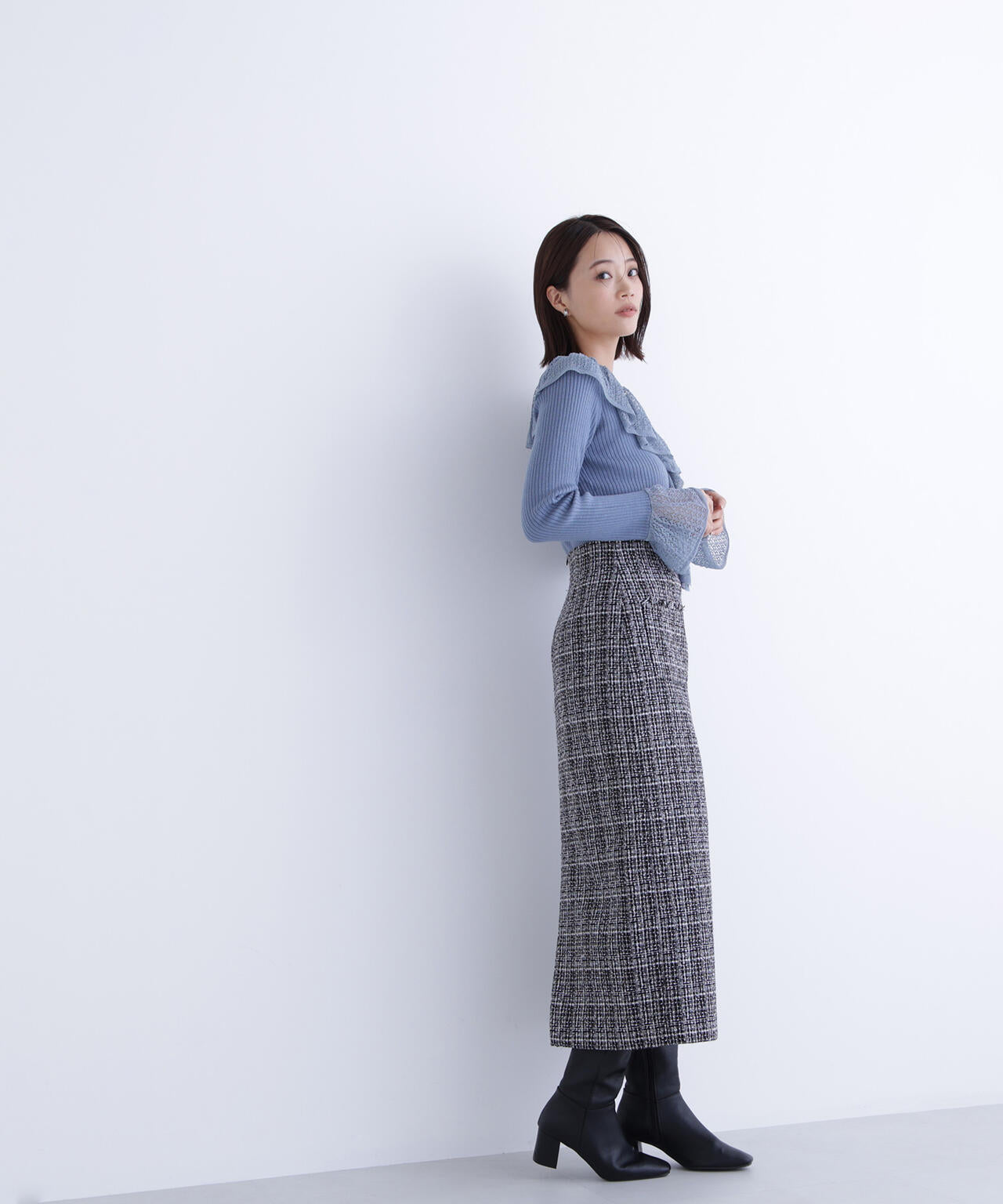 レーストリムリブニット