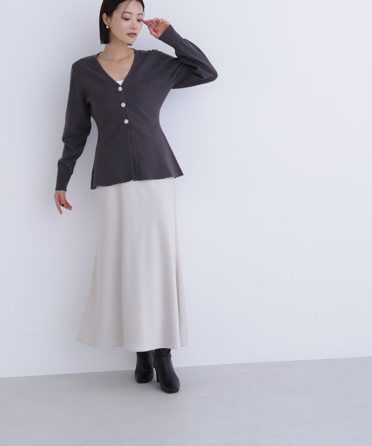 ウエストシェイプスリットカーディガン