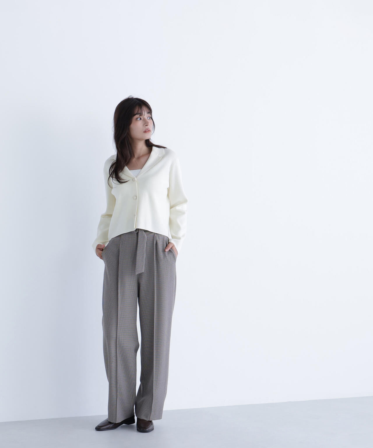 襟付きメタルボタンニットジャケット