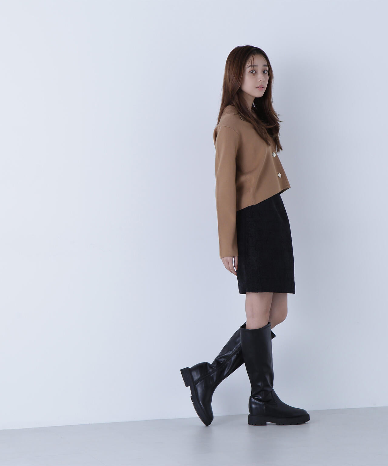 襟付きメタルボタンニットジャケット