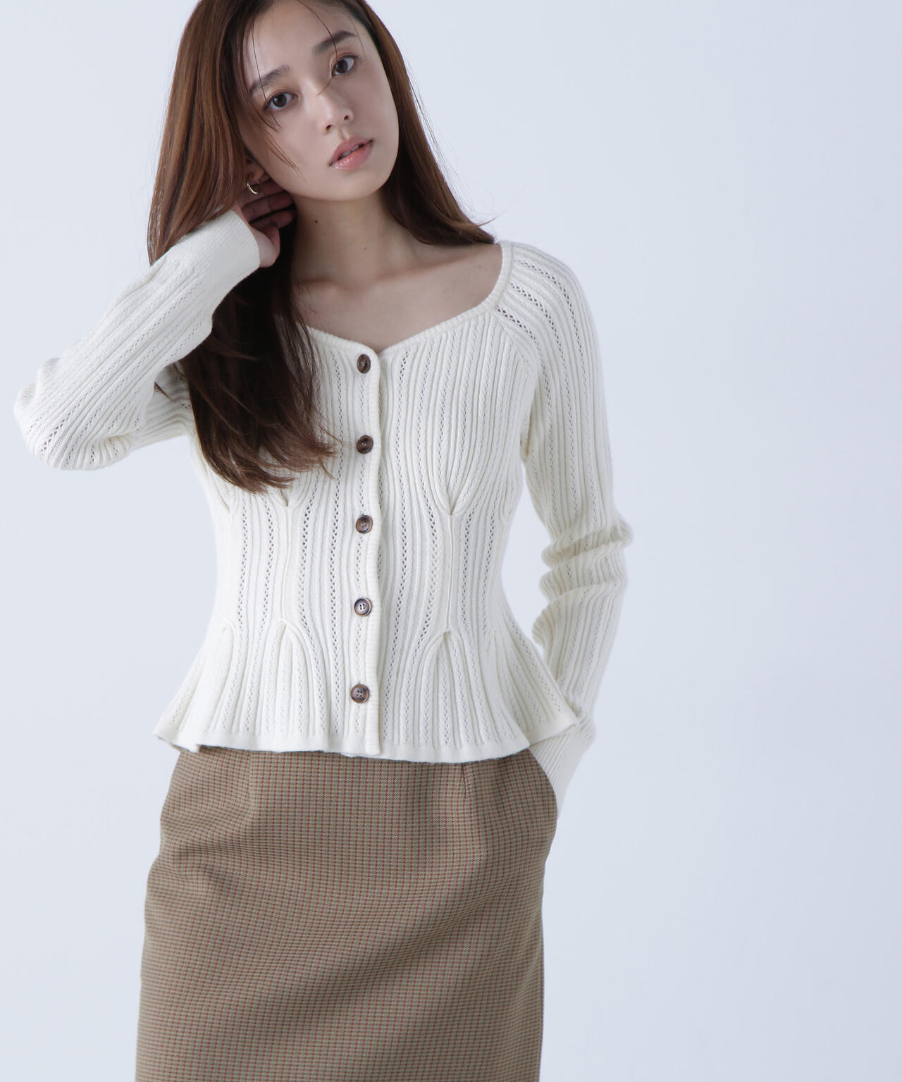 柄編みペプラムニットカーディガン