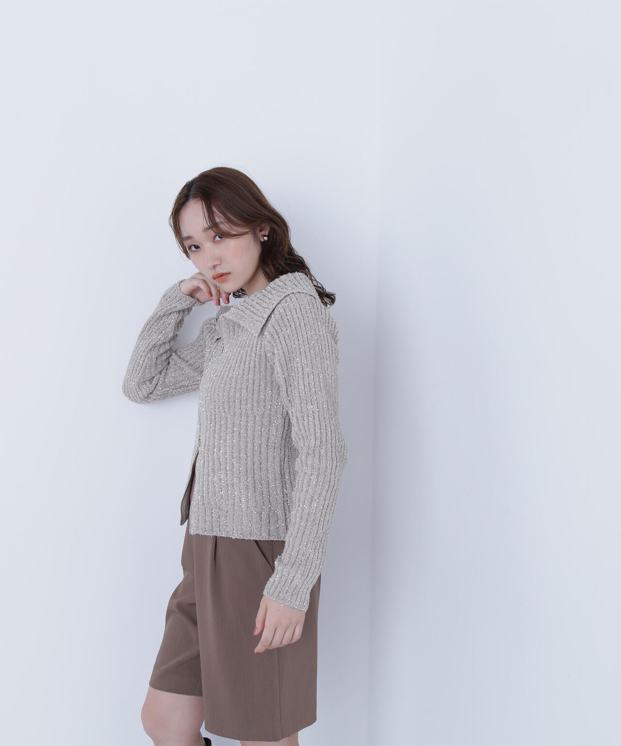 ラメシャギージップニット