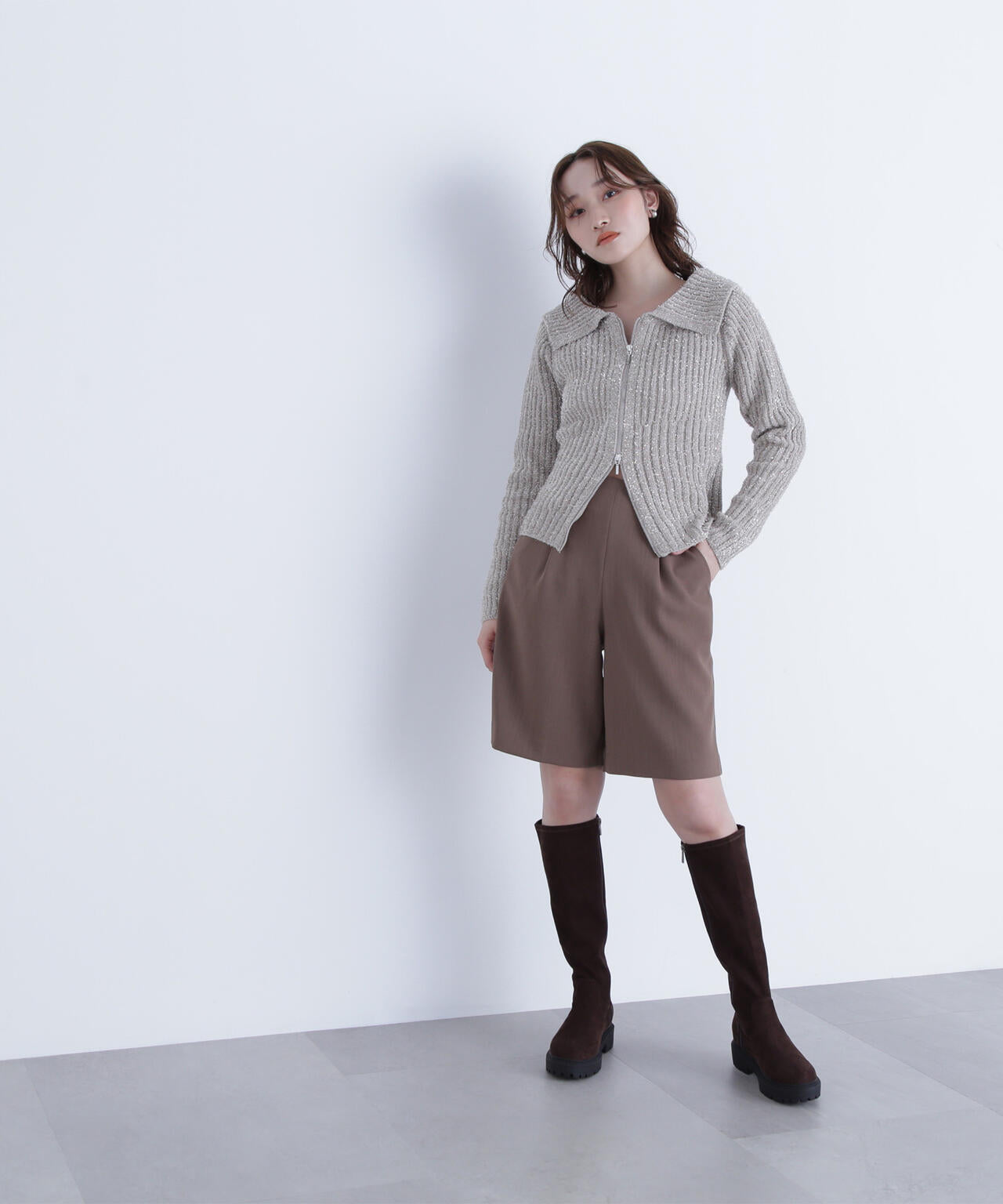 ラメシャギージップニット