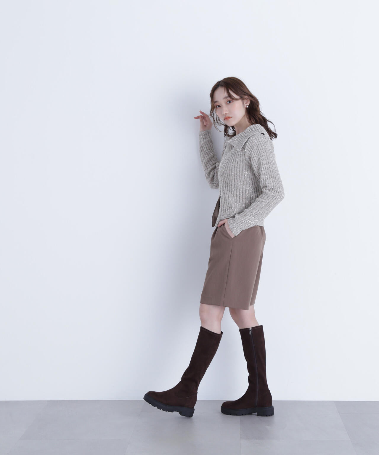 ラメシャギージップニット