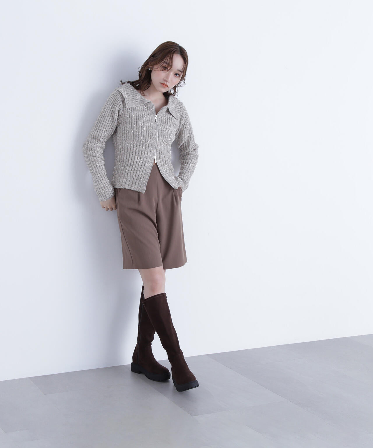 ラメシャギージップニット