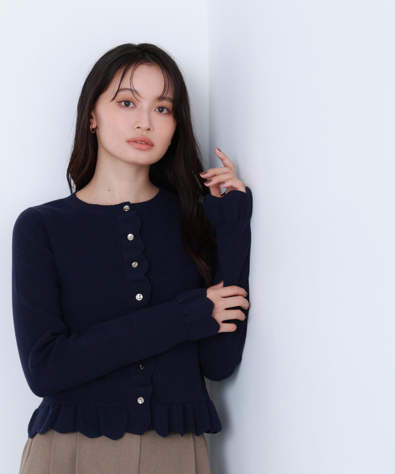 メタルボタンフリルカーディガン