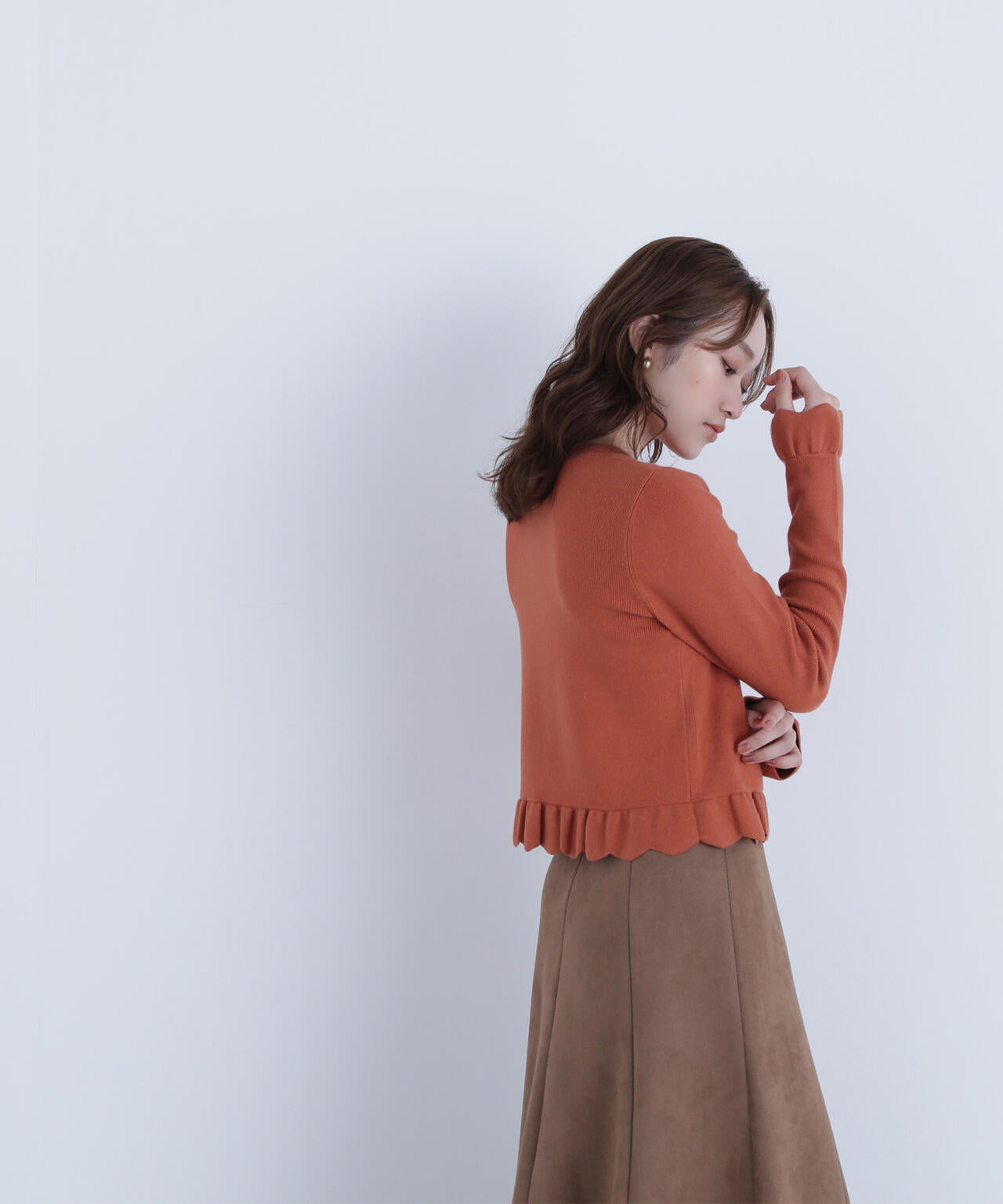 メタルボタンフリルカーディガン