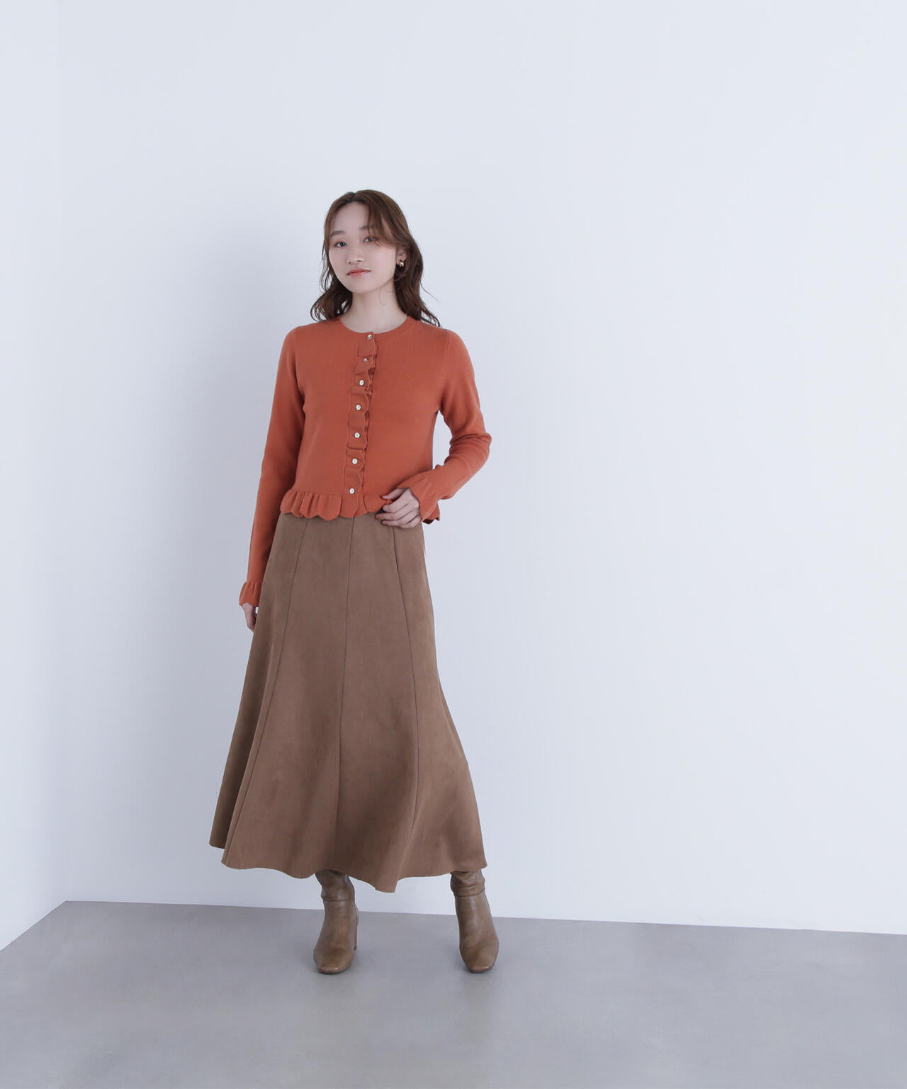 メタルボタンフリルカーディガン