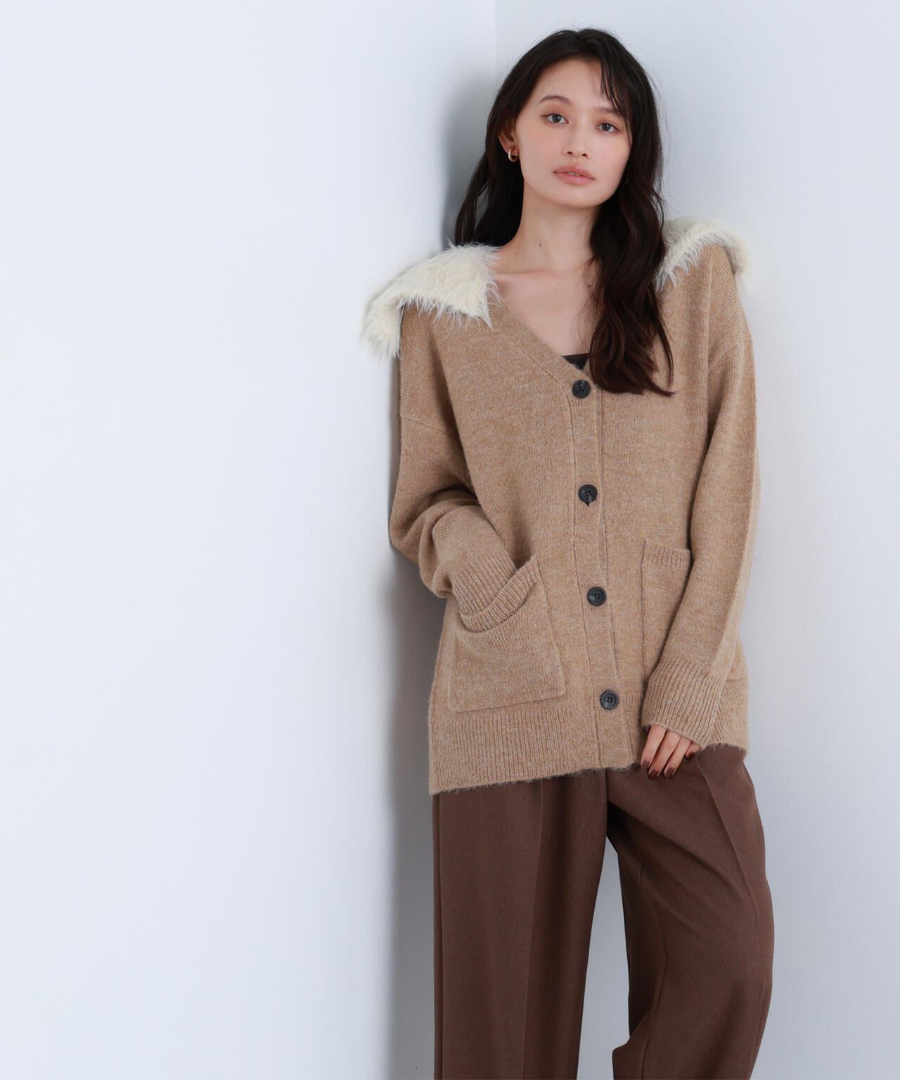 【BLANC】フェイクファー付ボクシーカーディガン