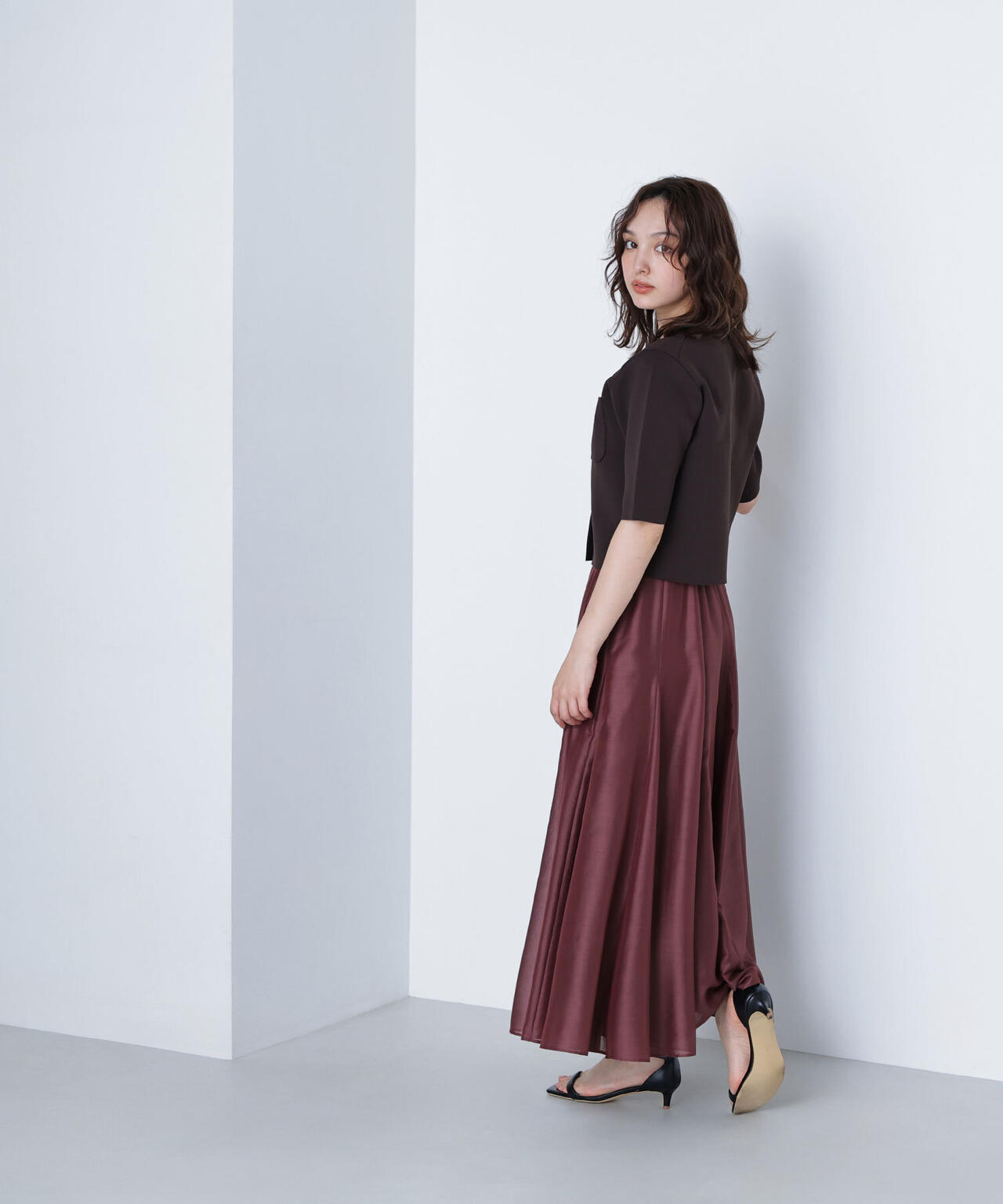 エンブレムボタンニットジャケット半袖