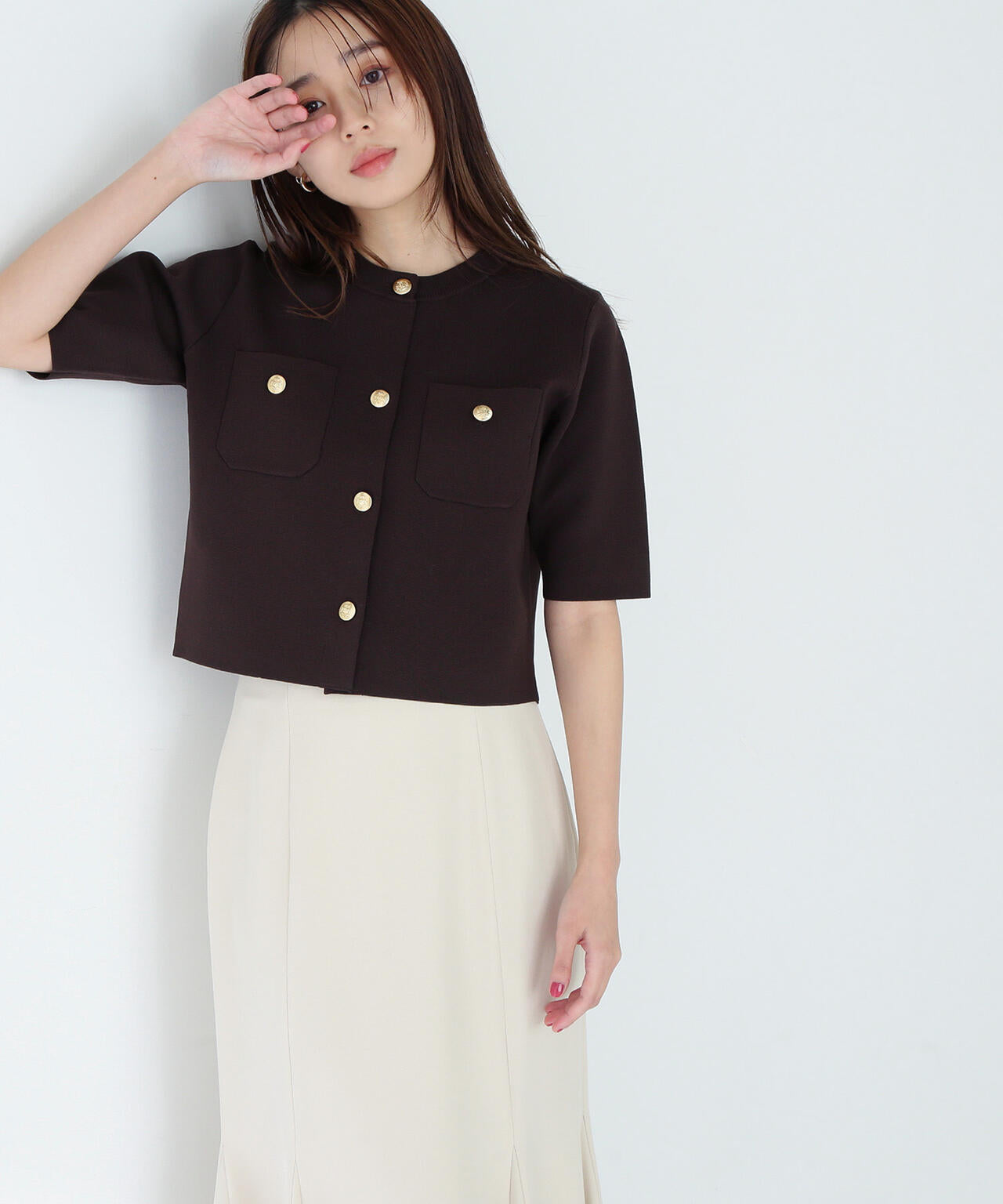 エンブレムボタンニットジャケット半袖