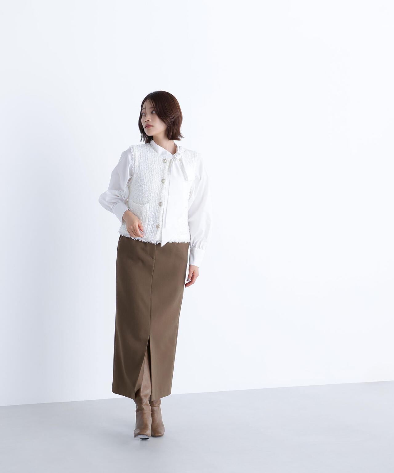 ツイーディーニットジレ