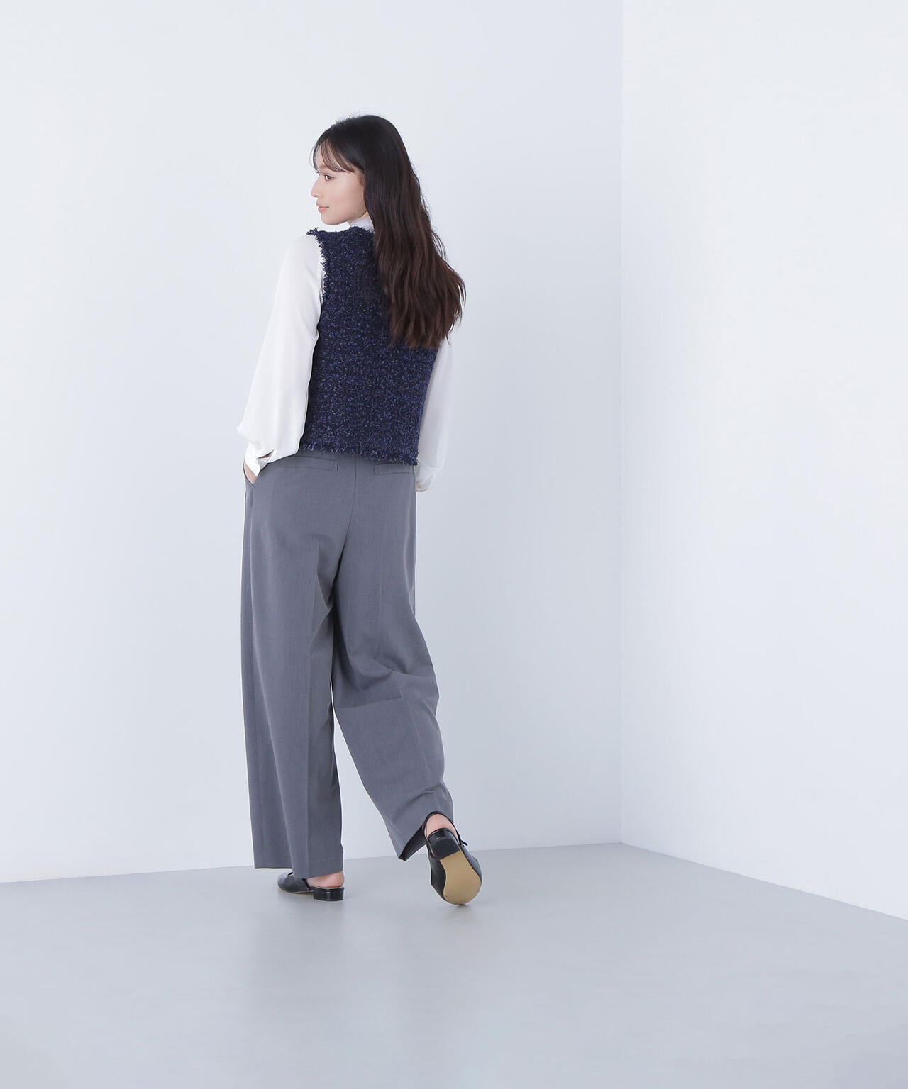 ツイーディーニットジレ