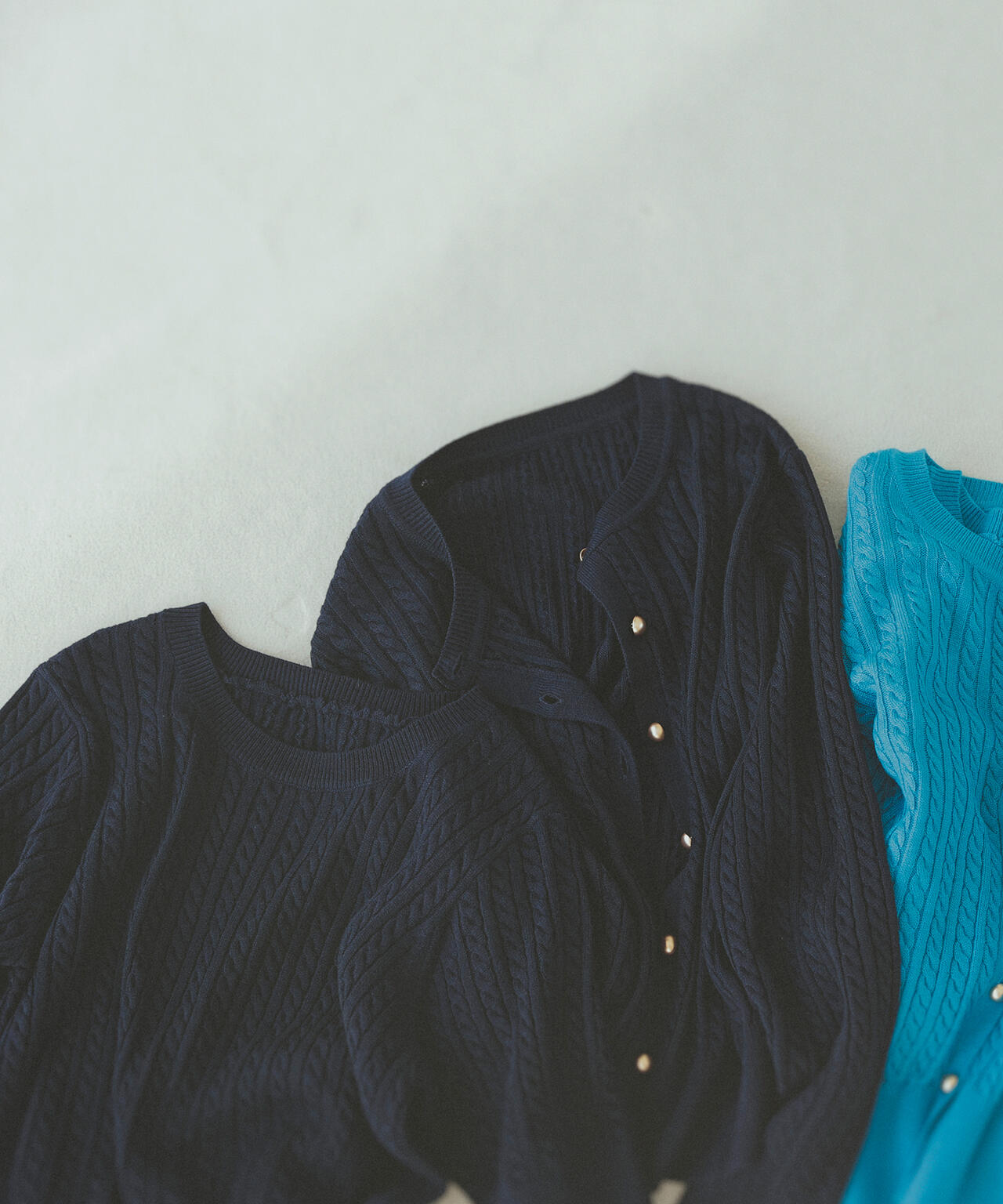 <CLASSY. お仕事名品Award 2025>「トップス賞」【ちょうど、いい服】3シーズン無敵アンサンブル