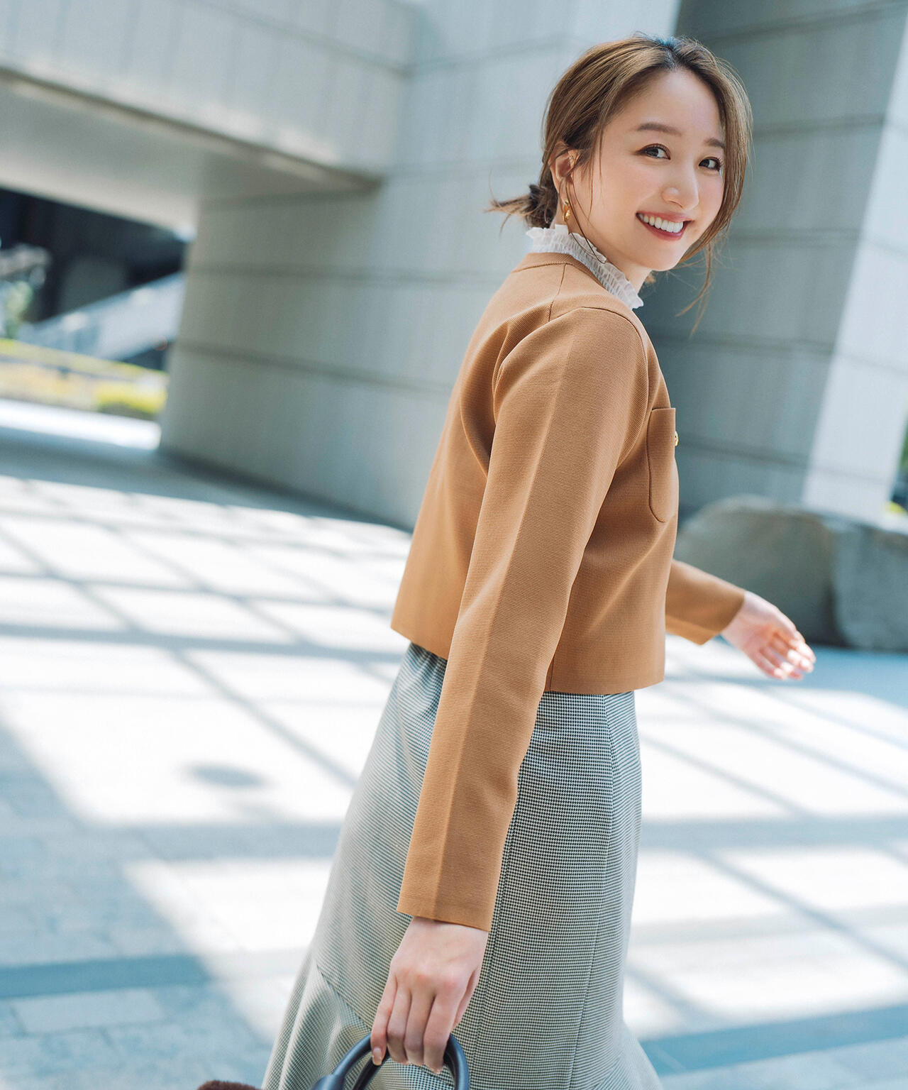 【横浜ジョイナス・mix.tokyo 限定カラー:ダークグリーン】エンブレムボタンニットジャケット