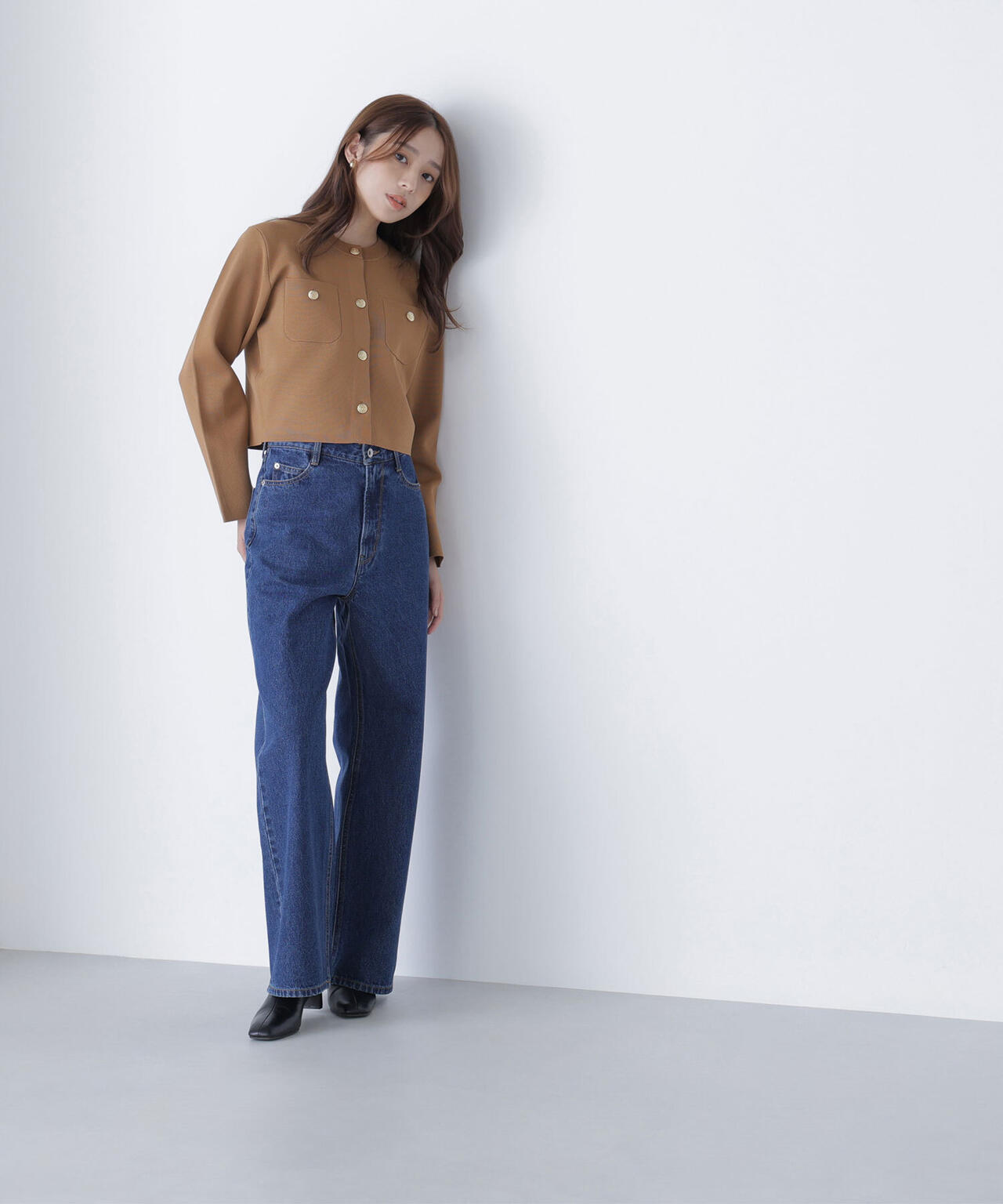 エンブレムボタンニットジャケット