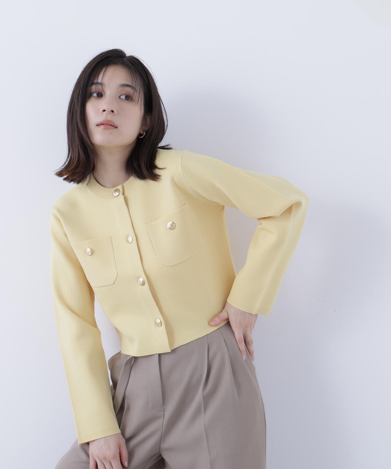 エンブレムボタンニットジャケット