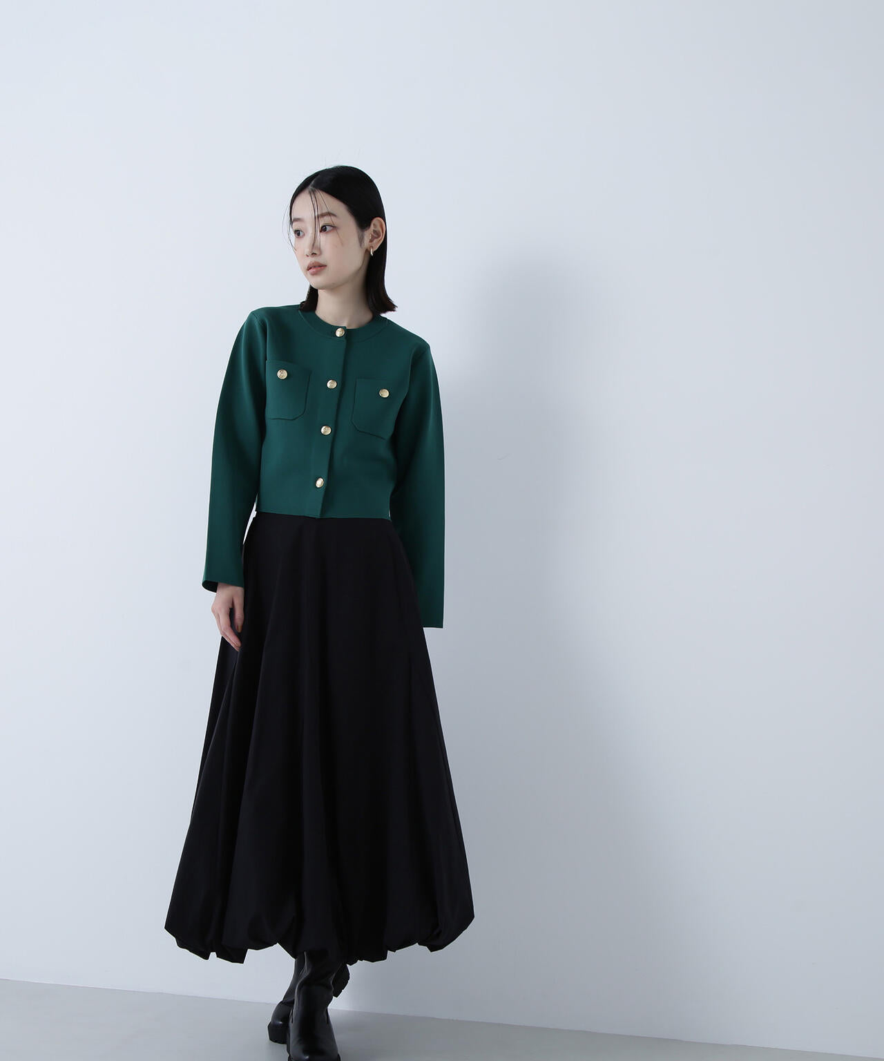 【横浜ジョイナス・mix.tokyo 限定カラー:ダークグリーン】エンブレムボタンニットジャケット