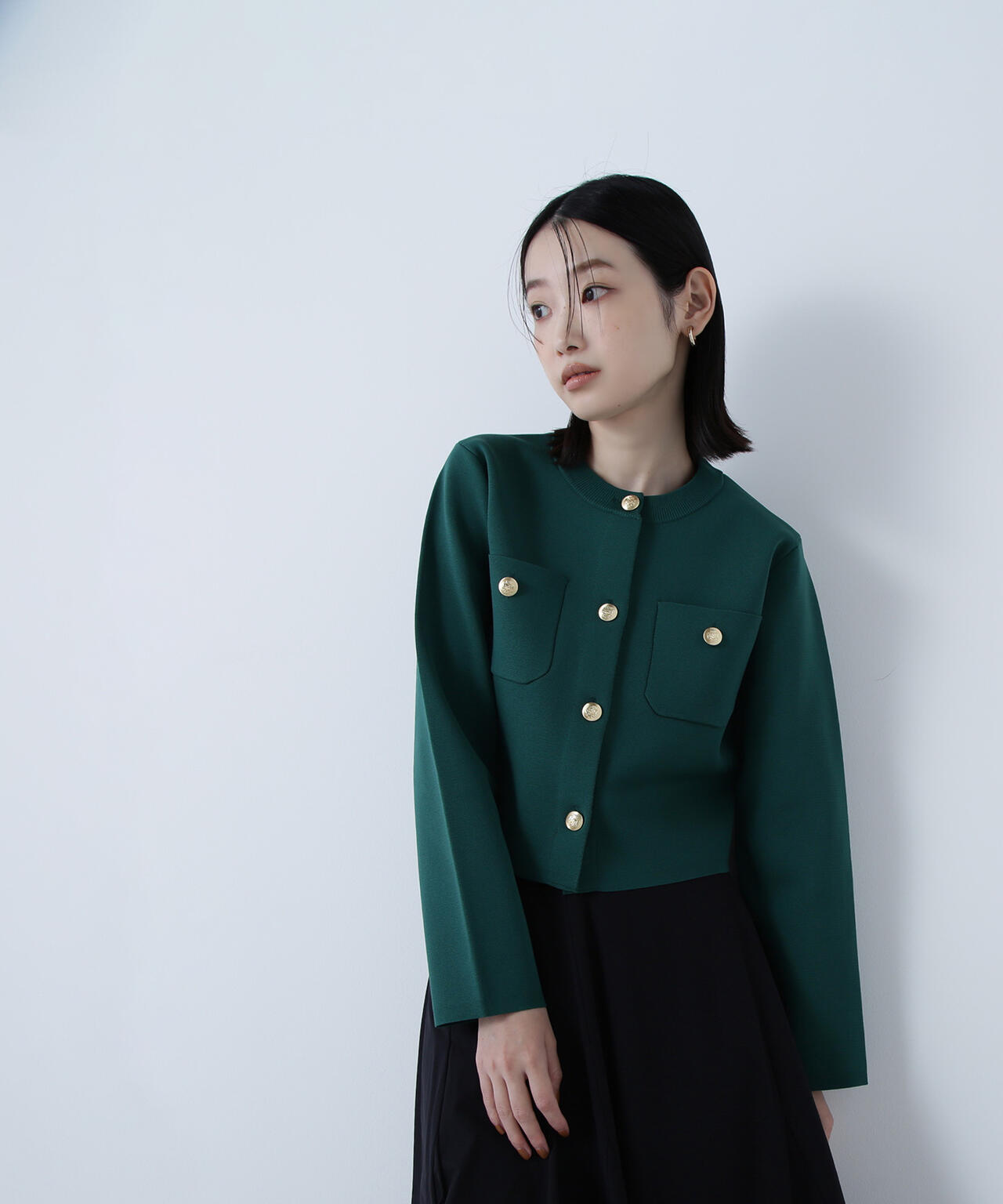 エンブレムボタンニットジャケット