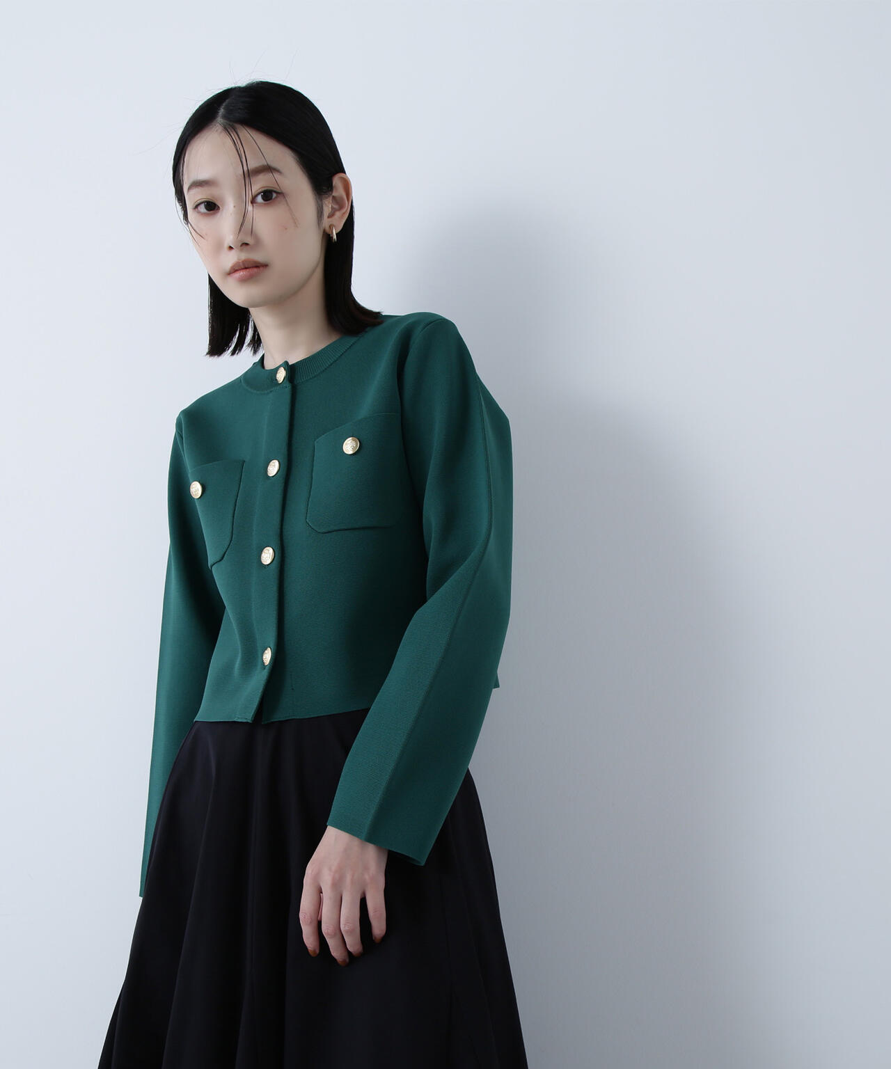 エンブレムボタンニットジャケット