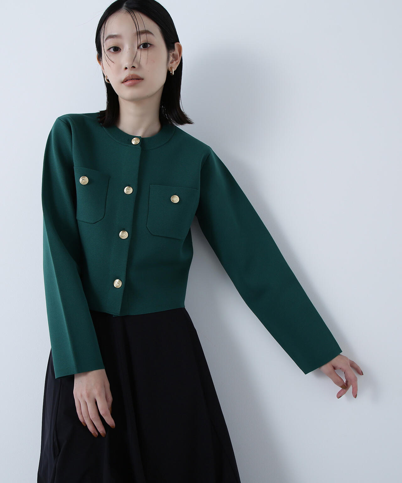 エンブレムボタンニットジャケット