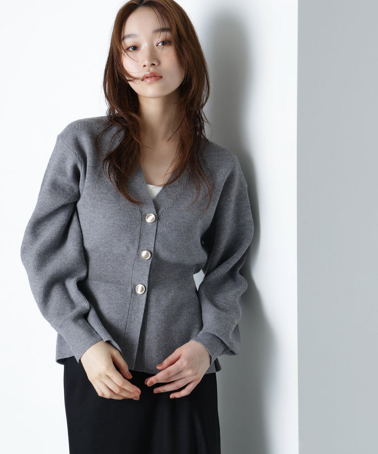 ペプラムフォルムカーディガン