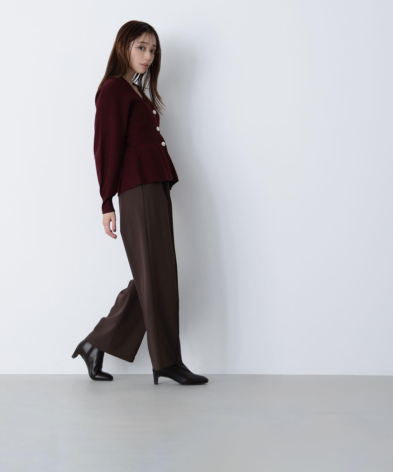 ペプラムフォルムカーディガン