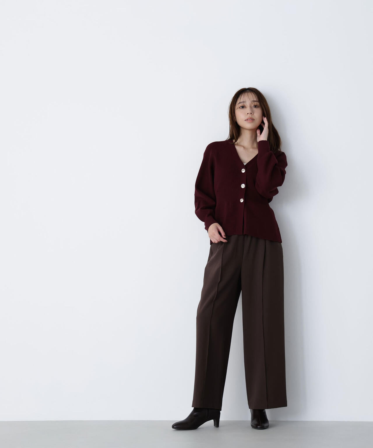 ペプラムフォルムカーディガン