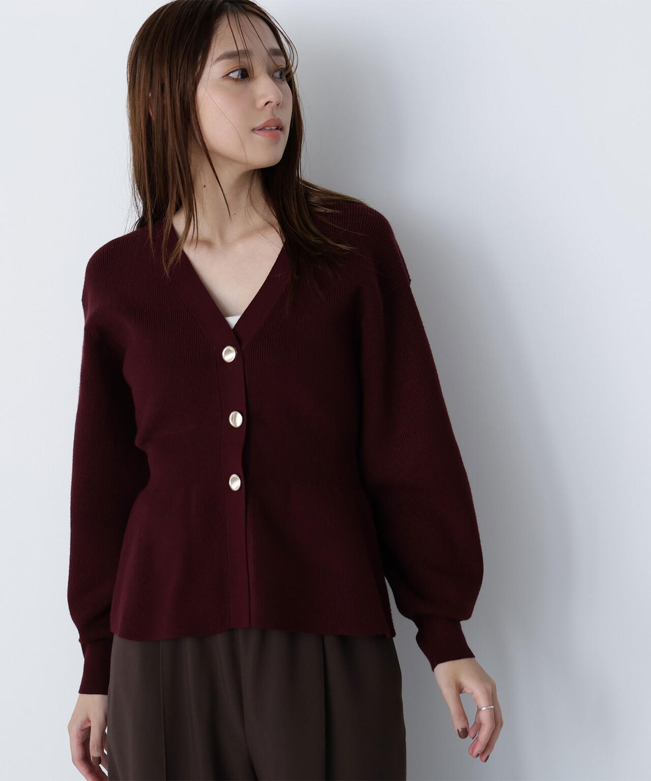 ペプラムフォルムカーディガン