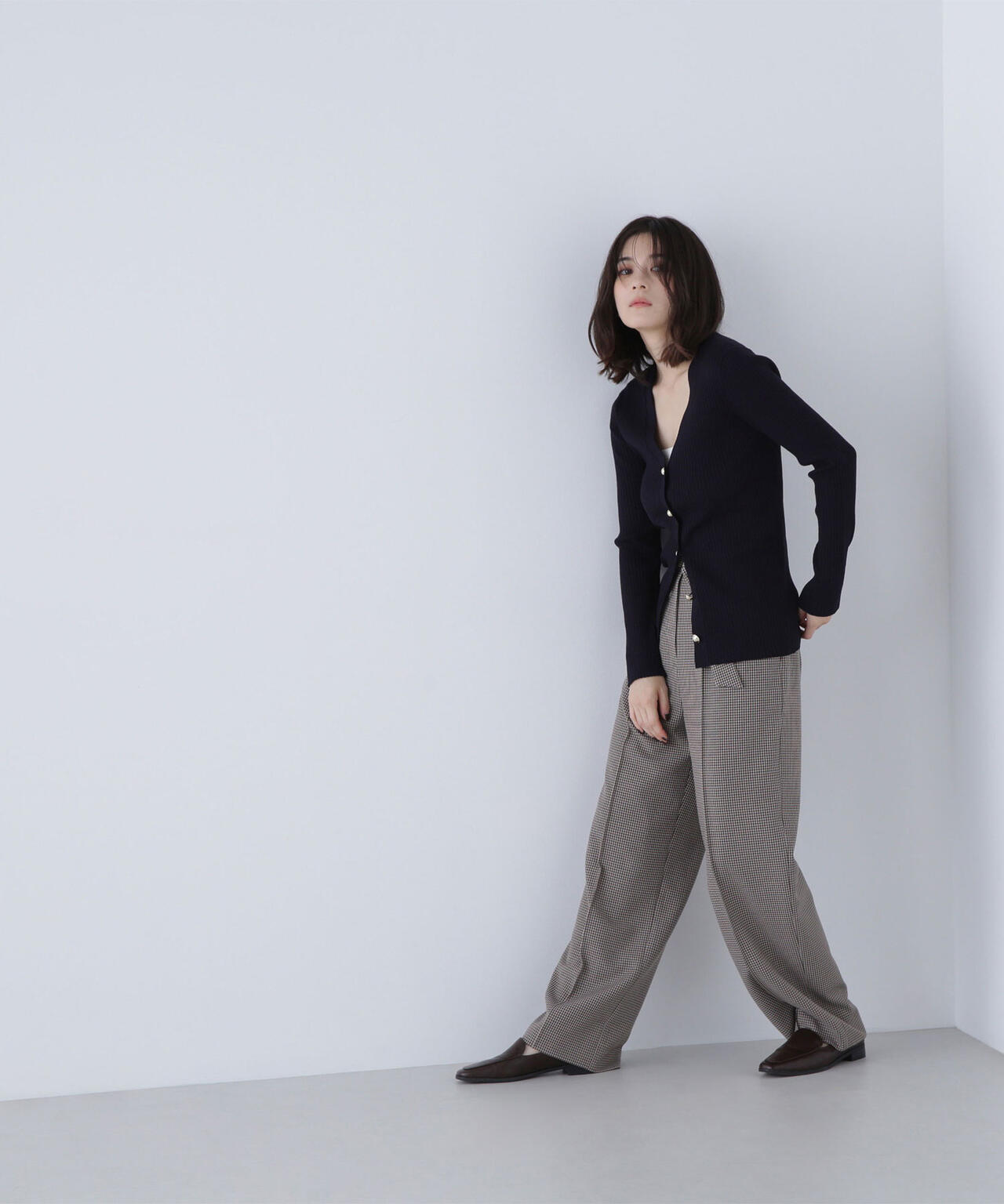 ゴールドボタンリブカーディガン