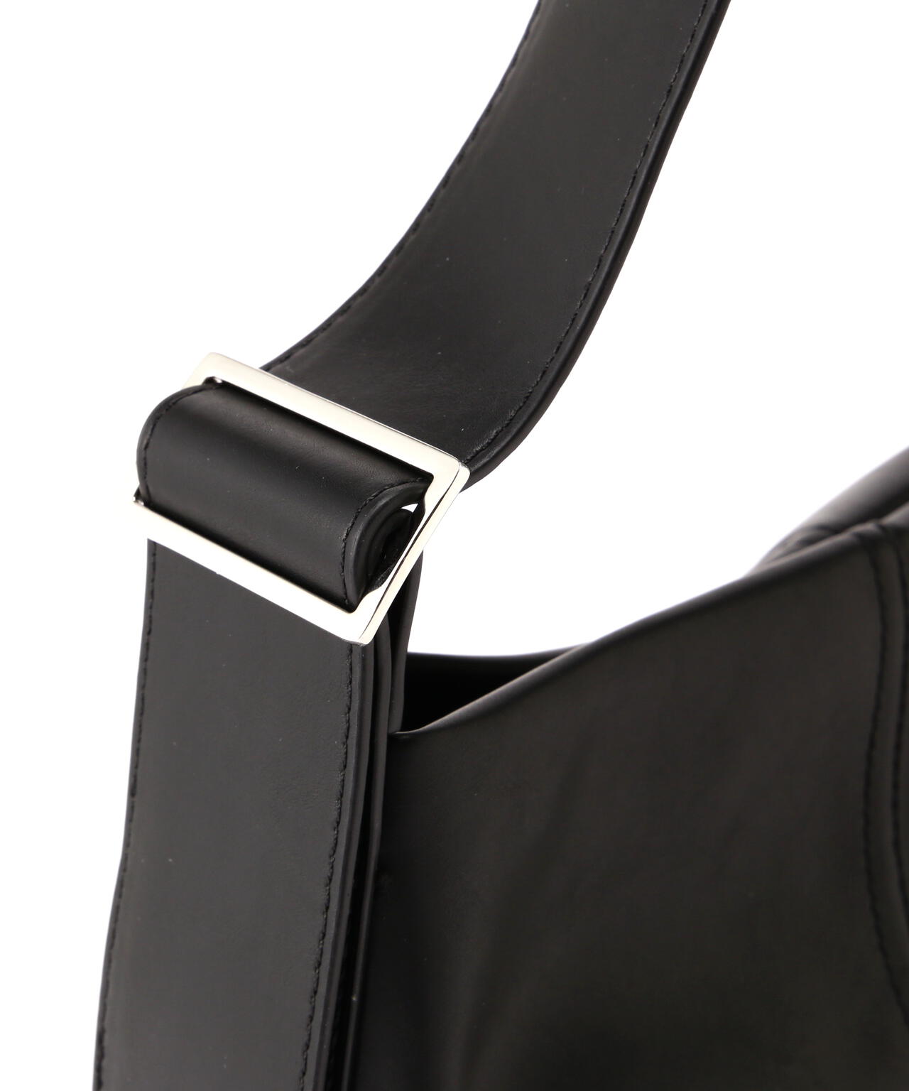 アジャスタブルエイジドショルダーバッグ