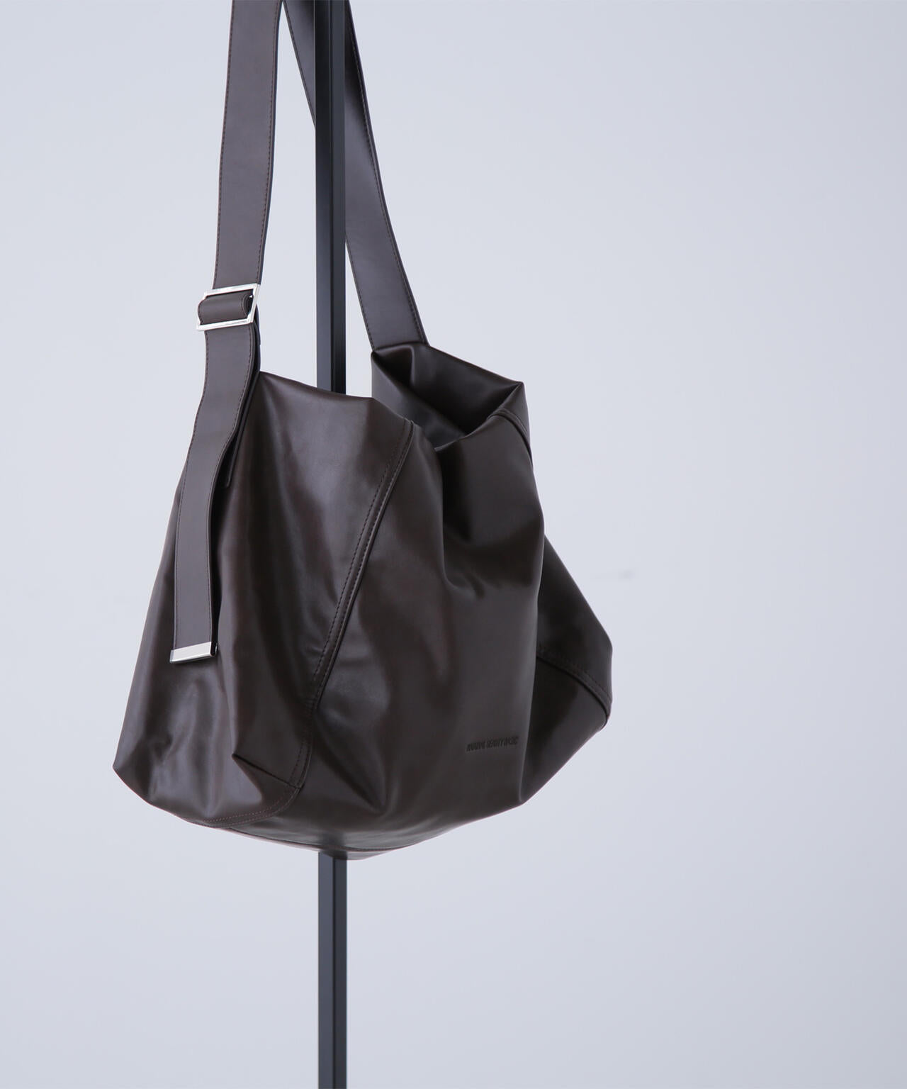 アジャスタブルエイジドショルダーバッグ