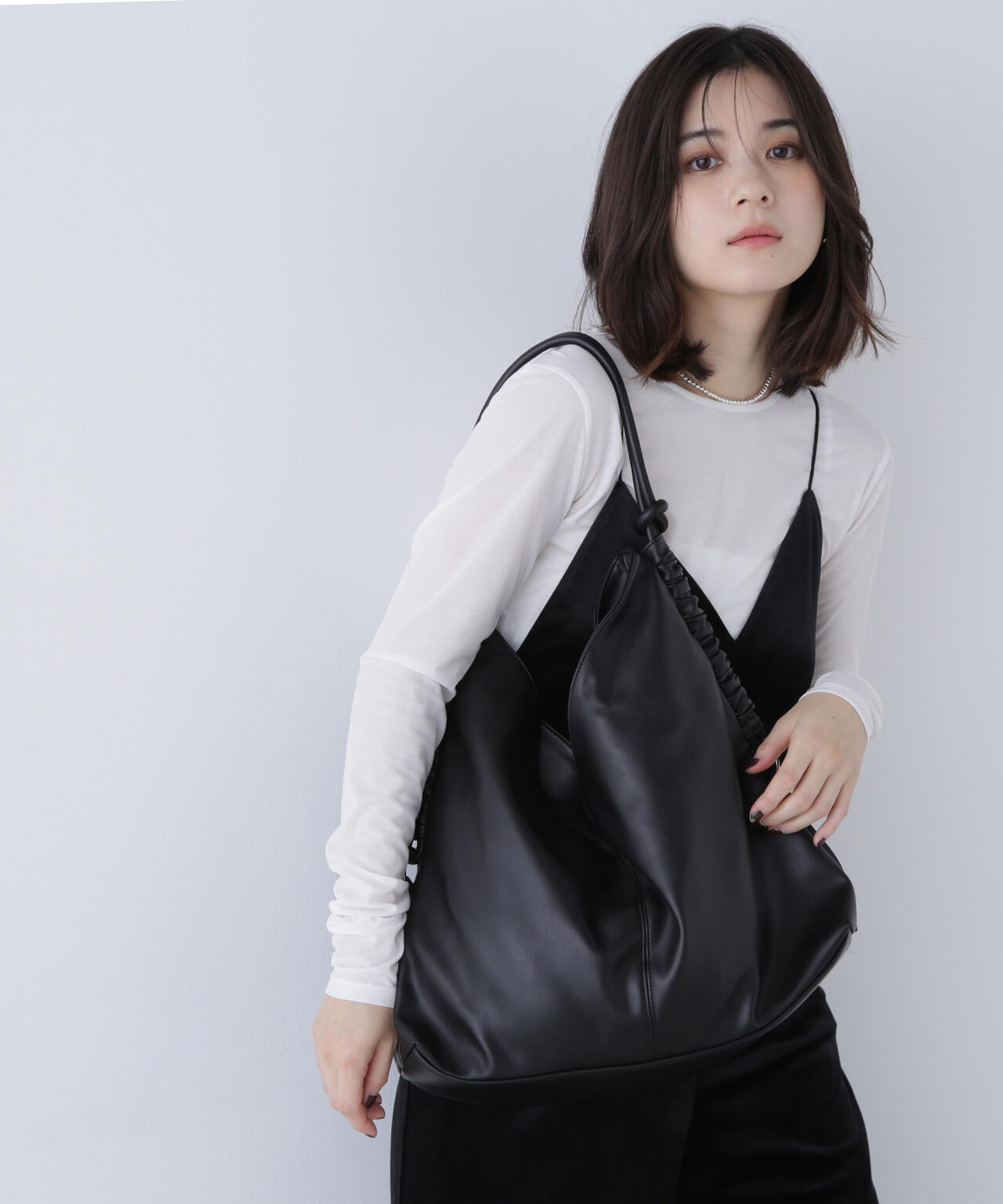 サイドベルトギャザーショルダーバッグ