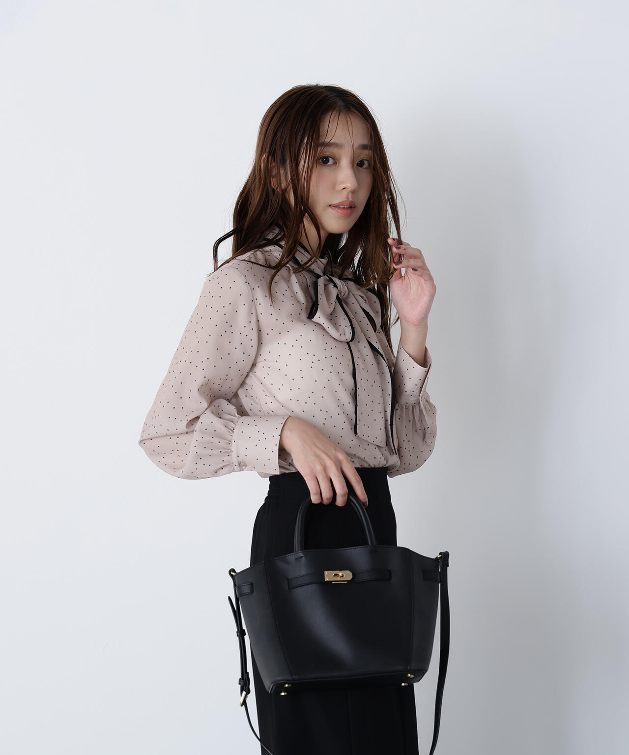 トライカラーコンビバケットバッグ