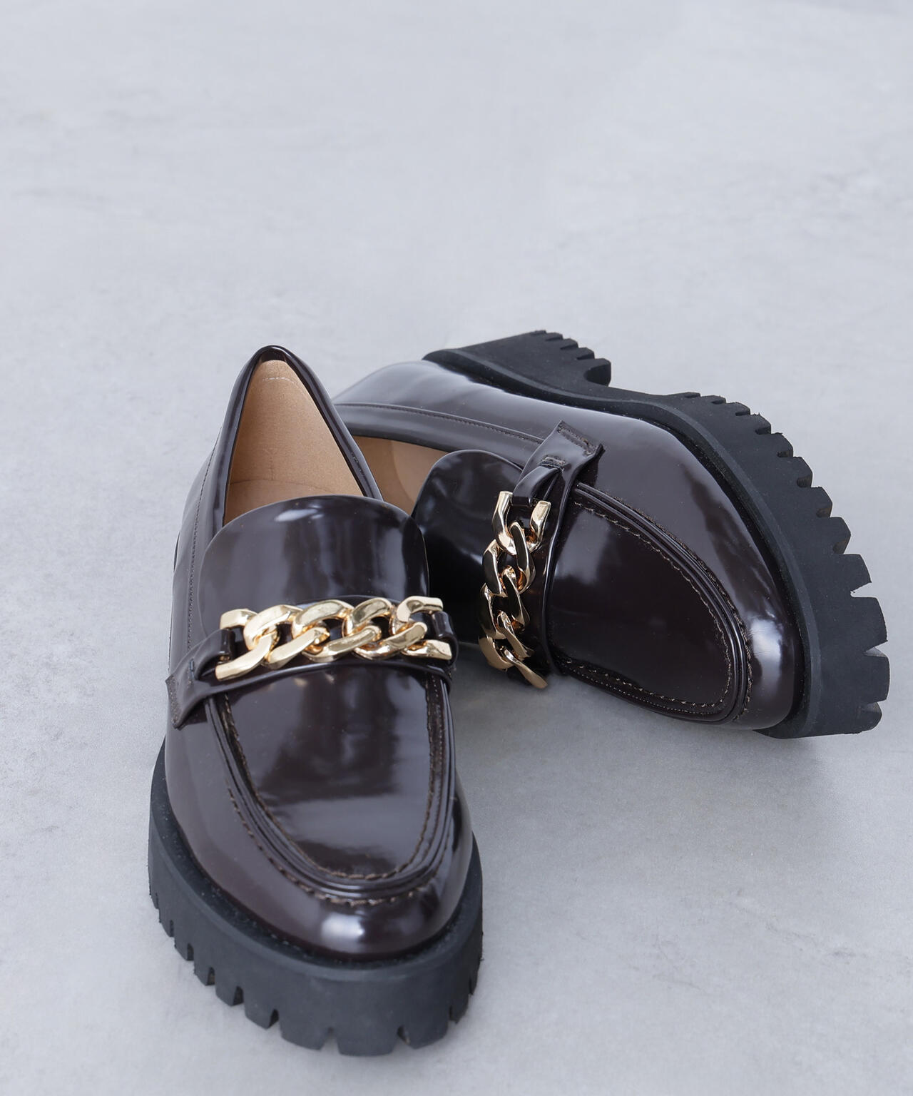 ボリュームソールローファー