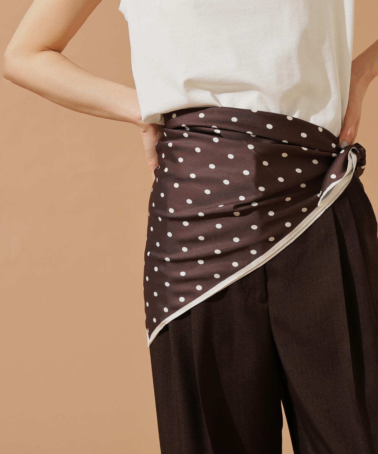 ポルカドットスカーフ