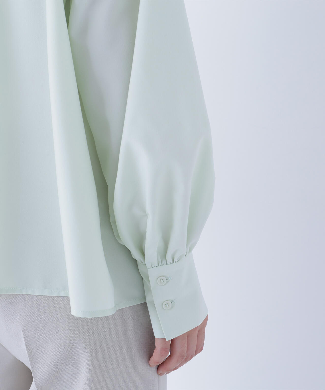 スキッパーリボンタイブラウス