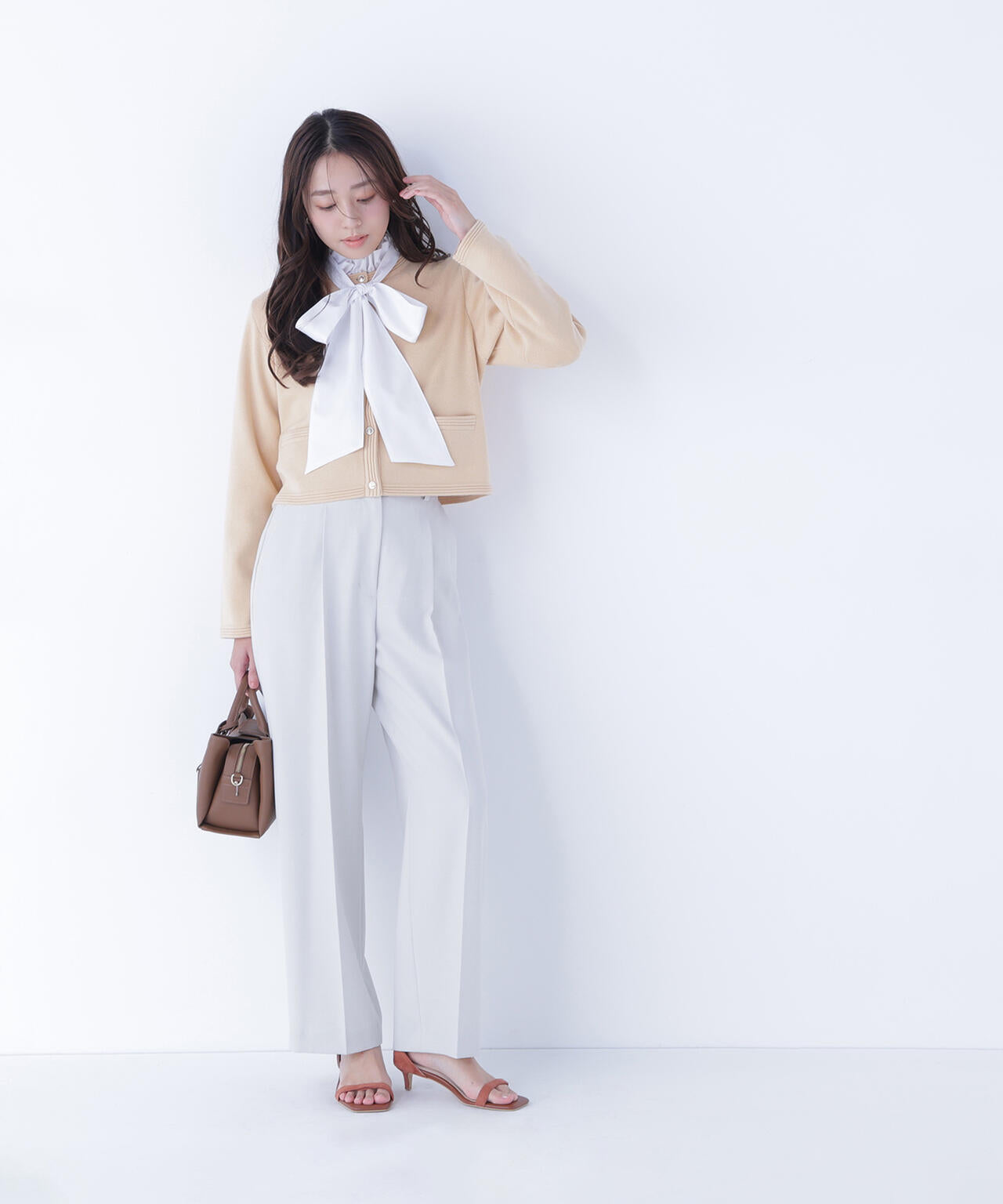 ハイネックリボンボウブラウス