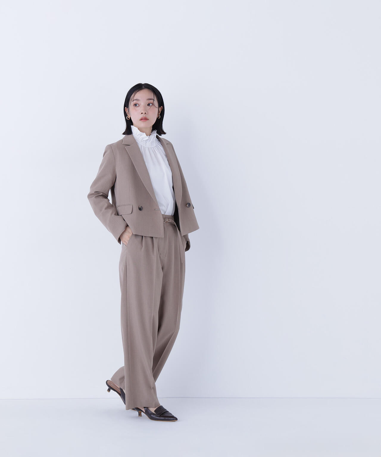 ハイネックリボンボウブラウス