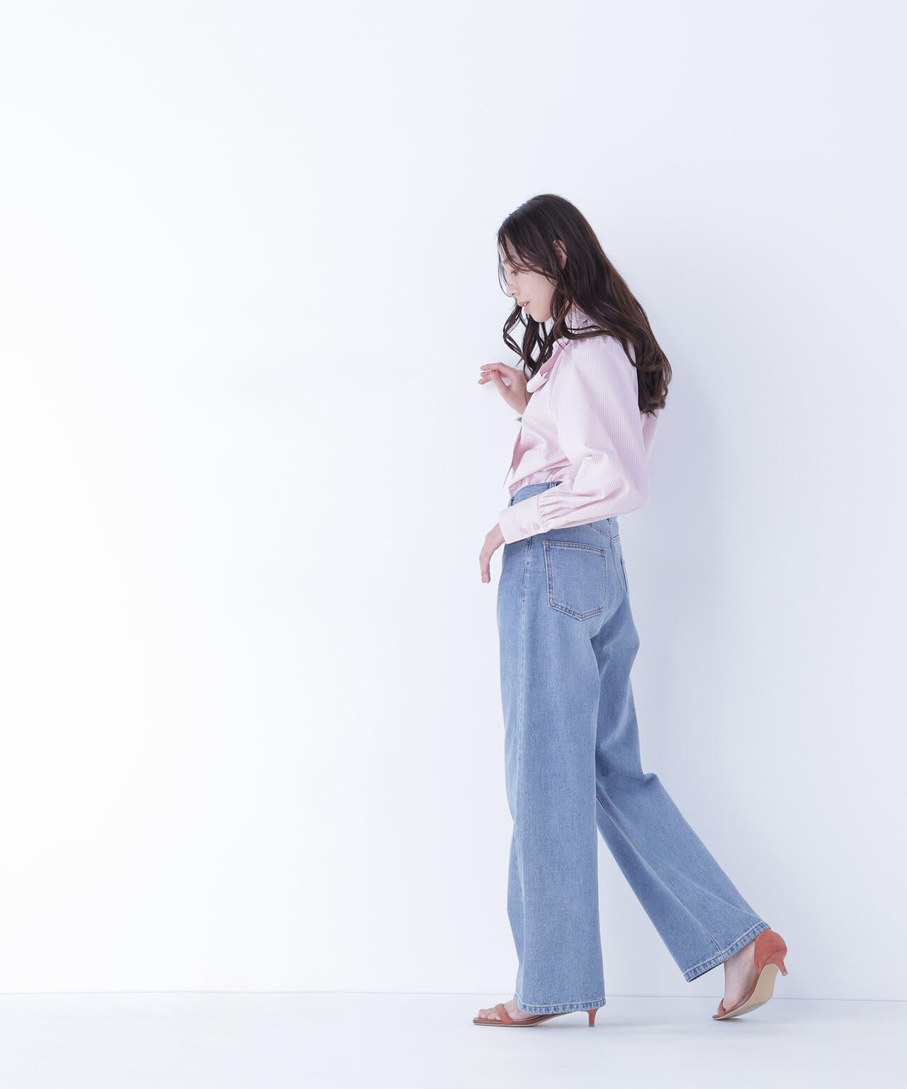 ハイネックリボンボウブラウス