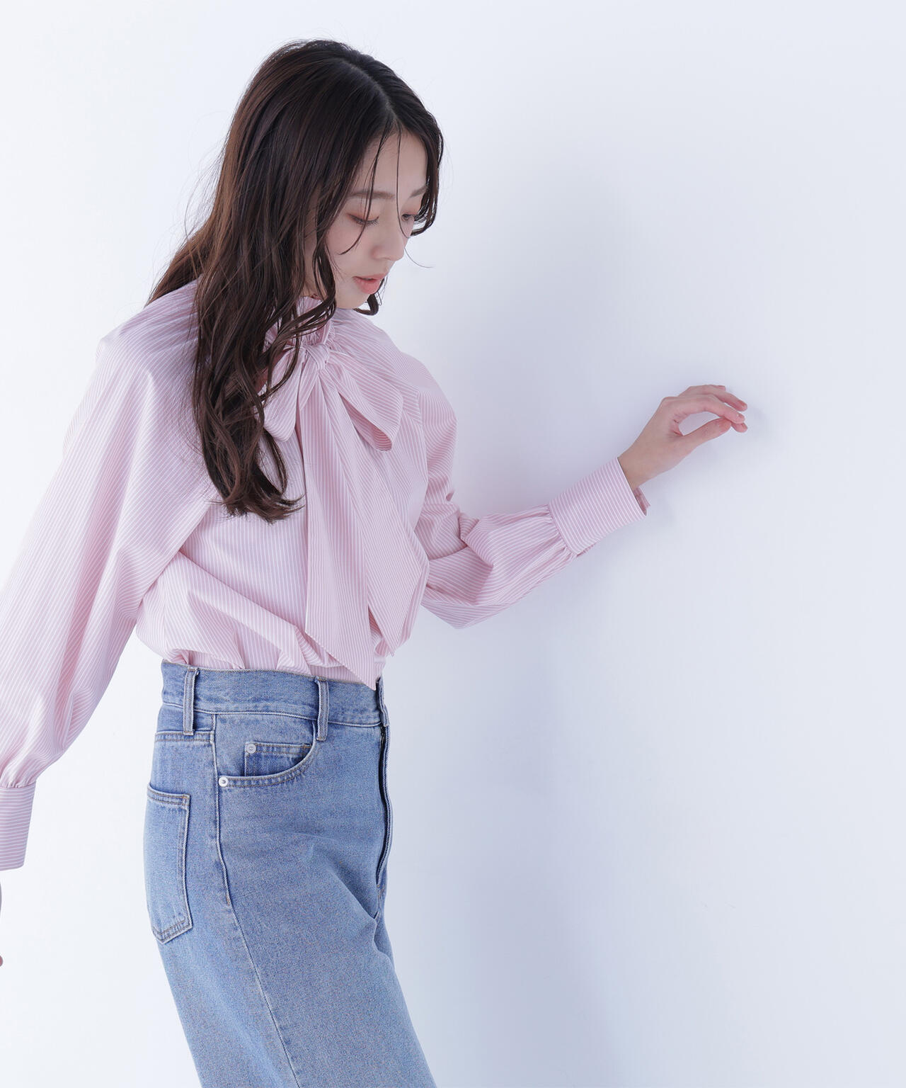 ハイネックリボンボウブラウス