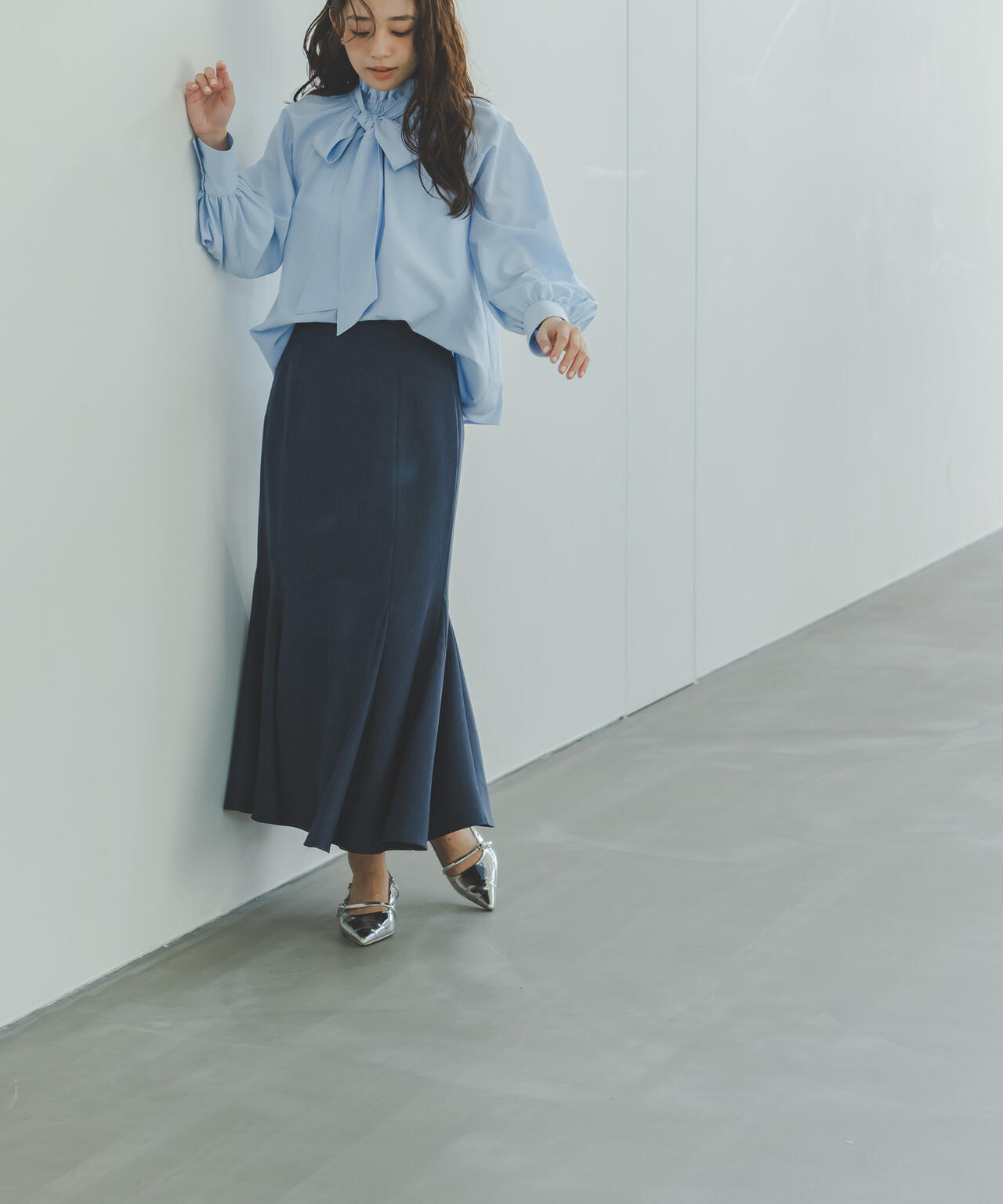 ハイネックリボンボウブラウス