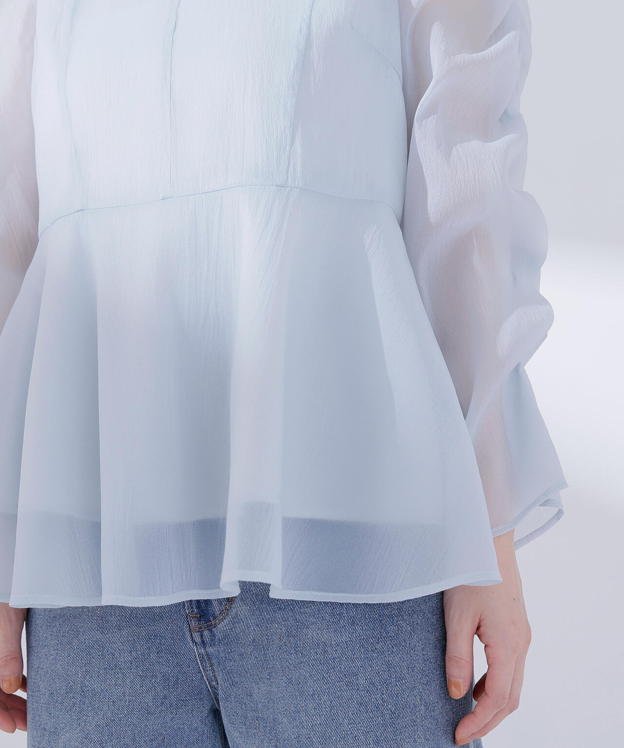 【一部店舗・mix.tokyo 限定カラー:ペールイエロー】シアーペプラムブラウス