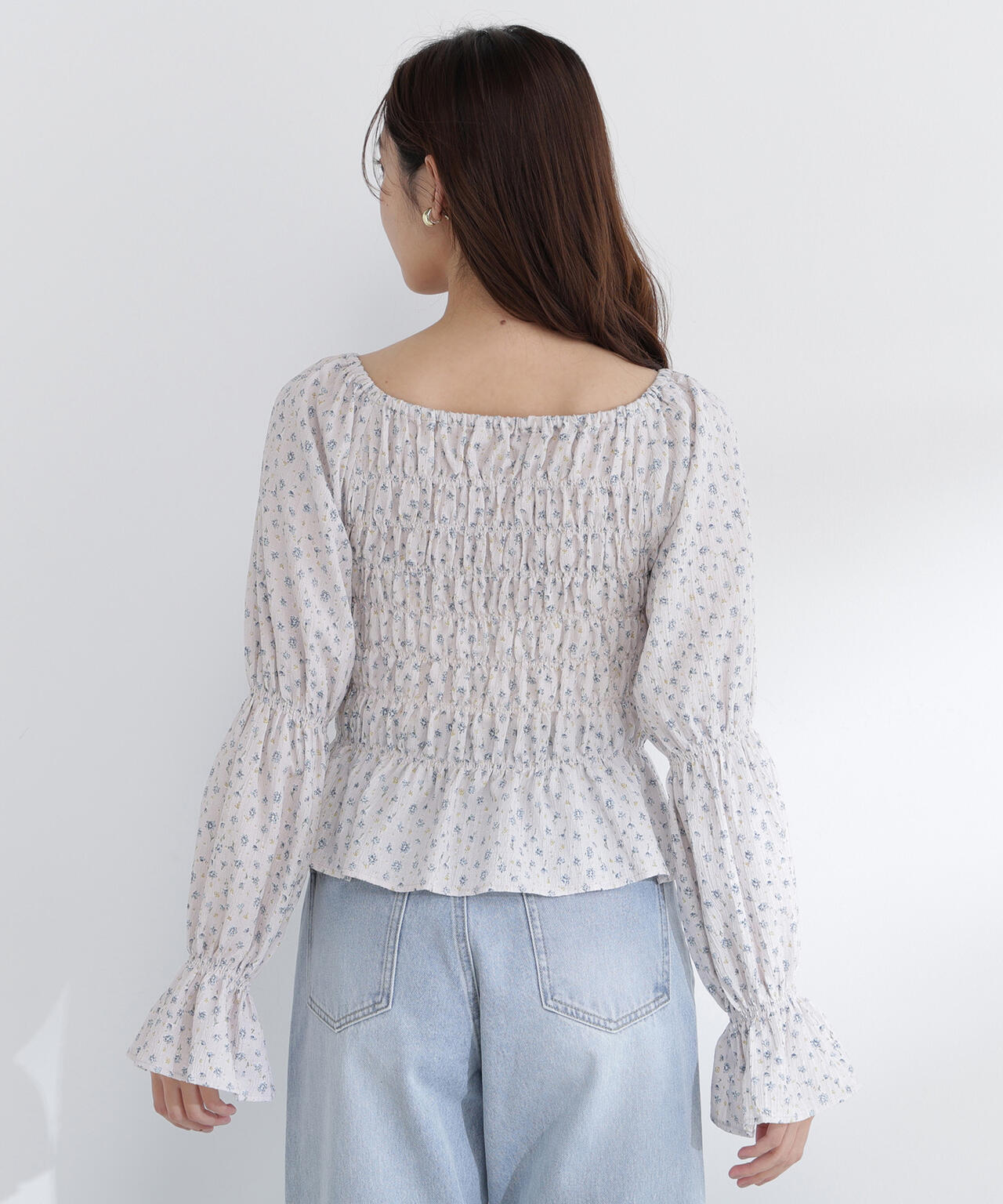 ミニフラワーシャーリングブラウス