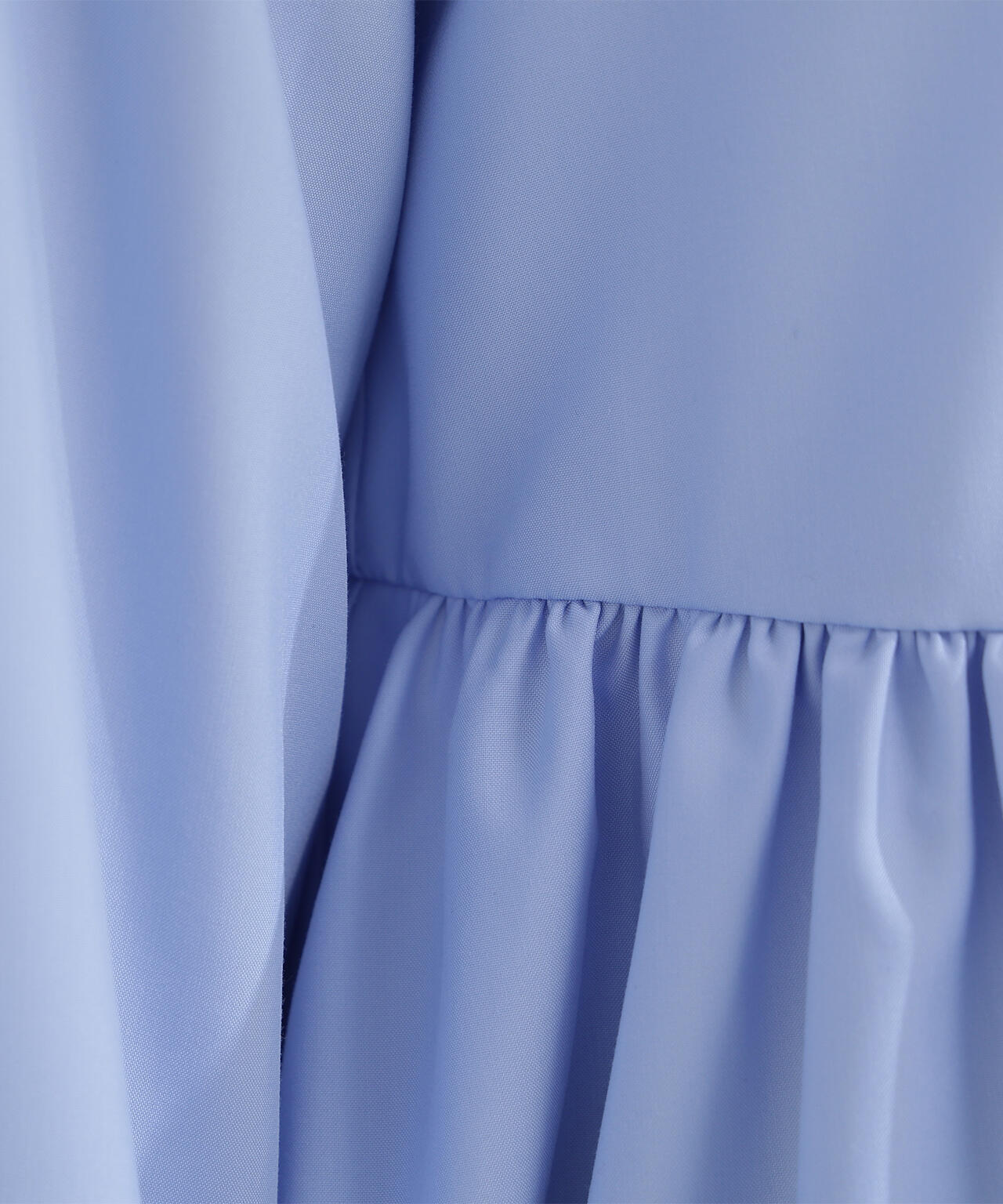 フリルカラーシャツ