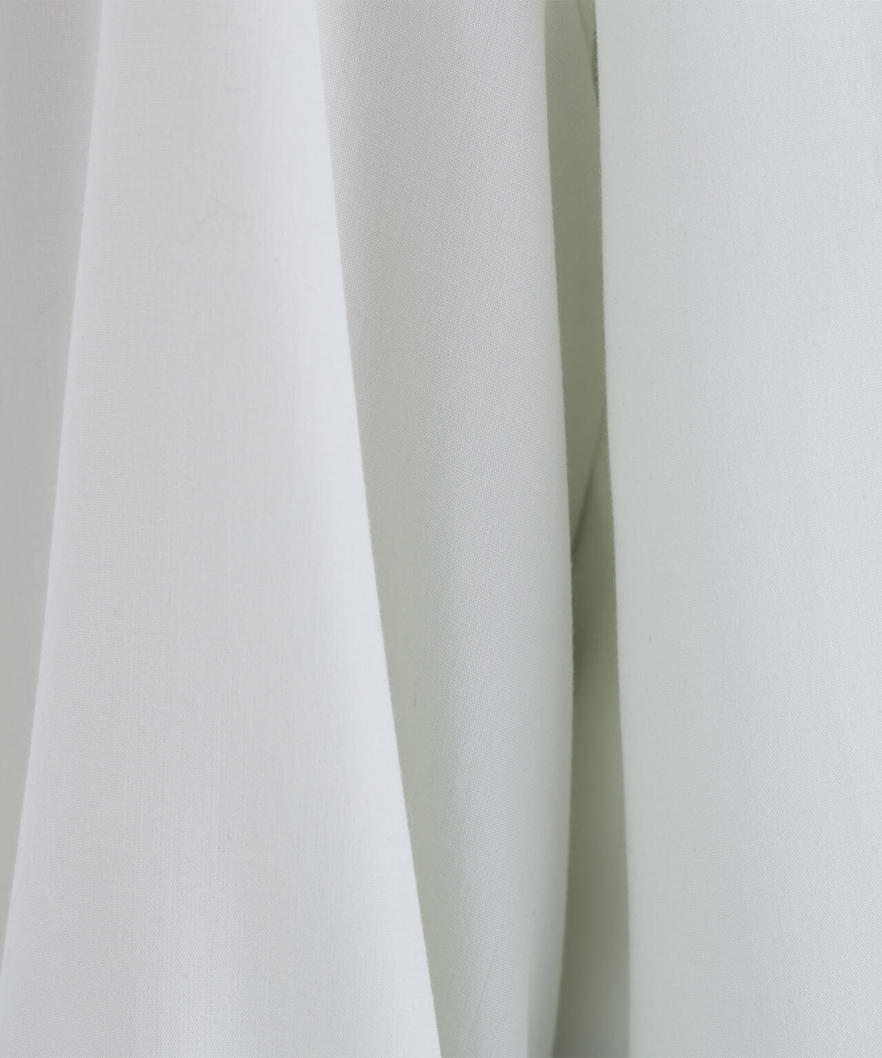 バックプリーツデザインシャツ