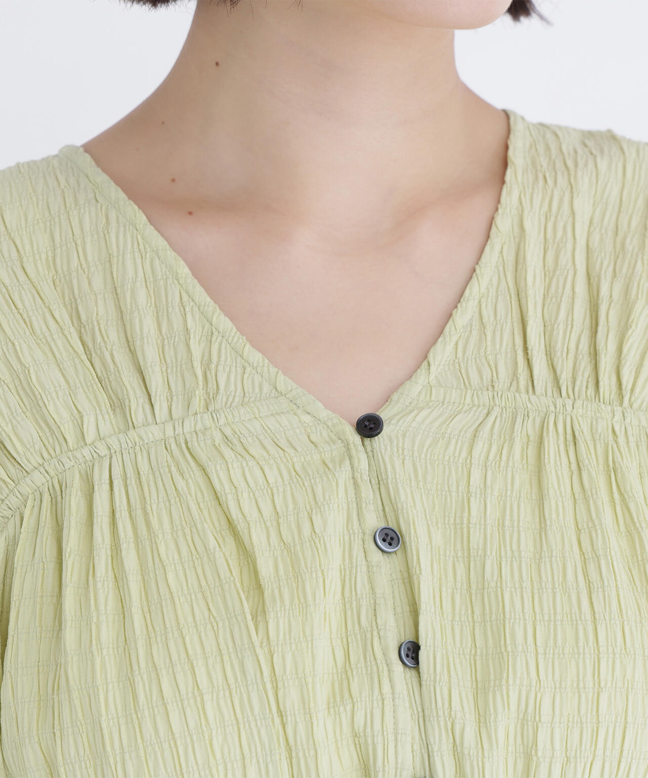 Vネックギャザーブラウス